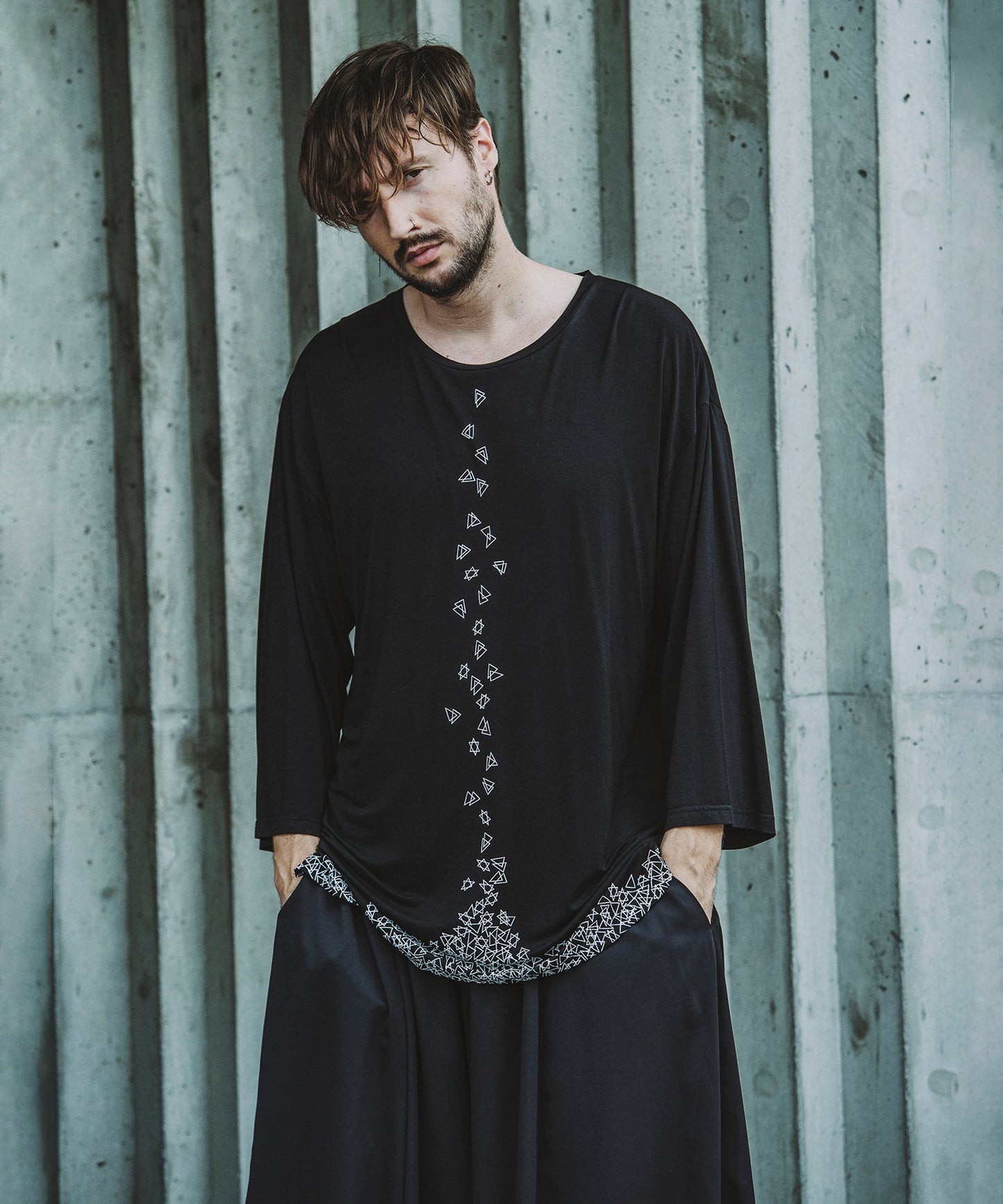 BLACK Model:H182cm