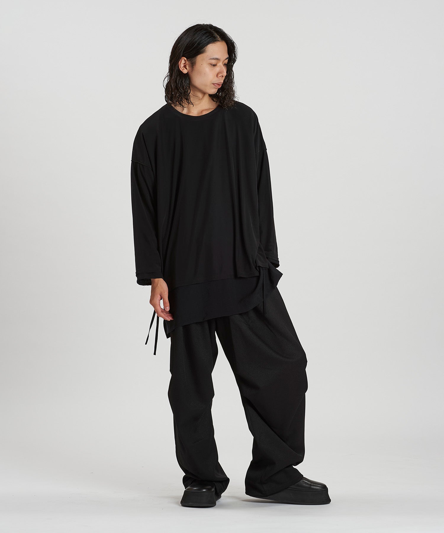 BLACK Model:H180cm