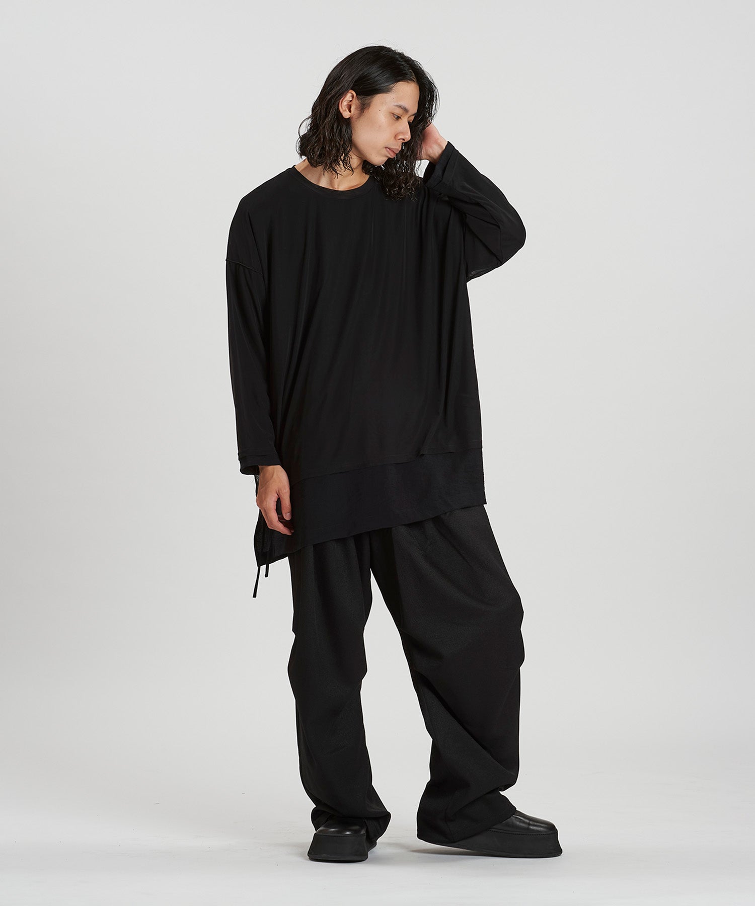 BLACK Model:H180cm