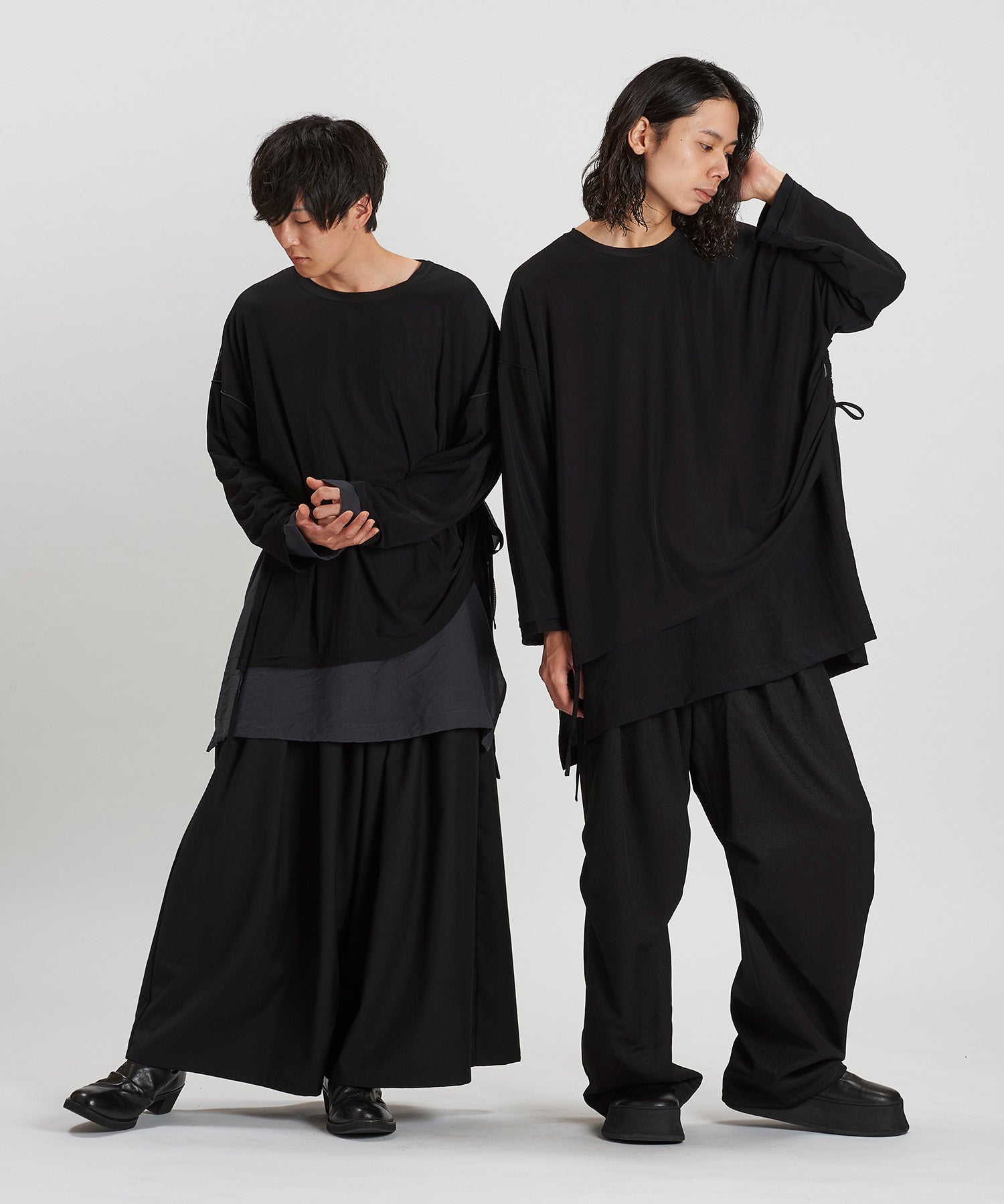 MIX Model:H169cm / BLACK Model:H180cm