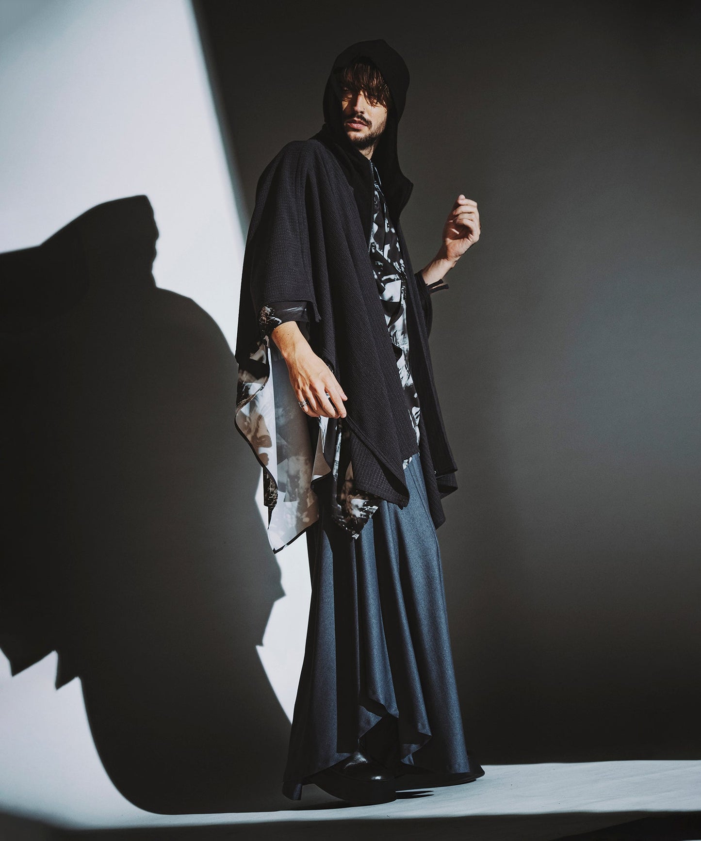 GRAY Model:H182cm