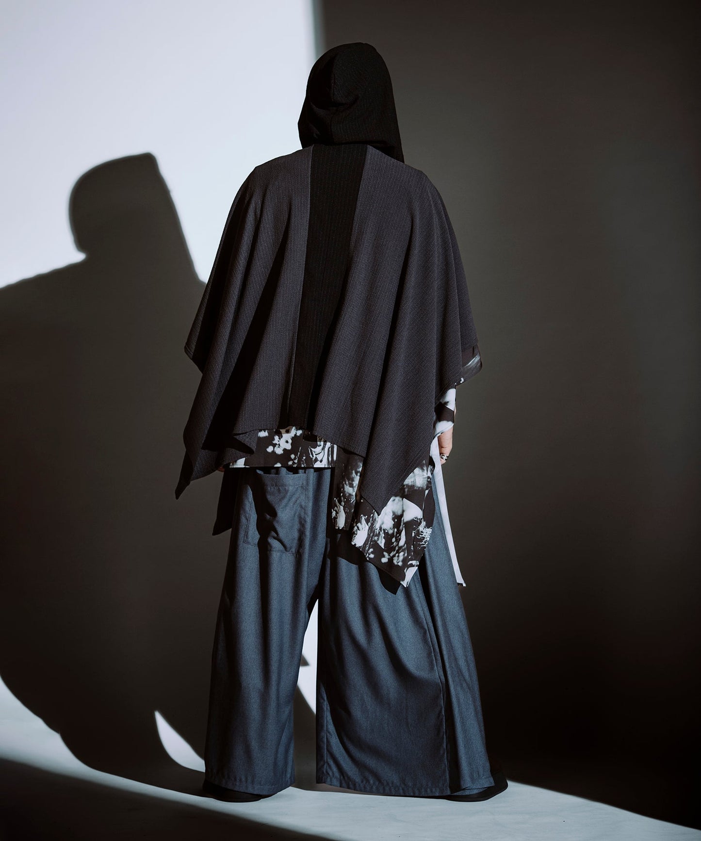 GRAY Model:H182cm