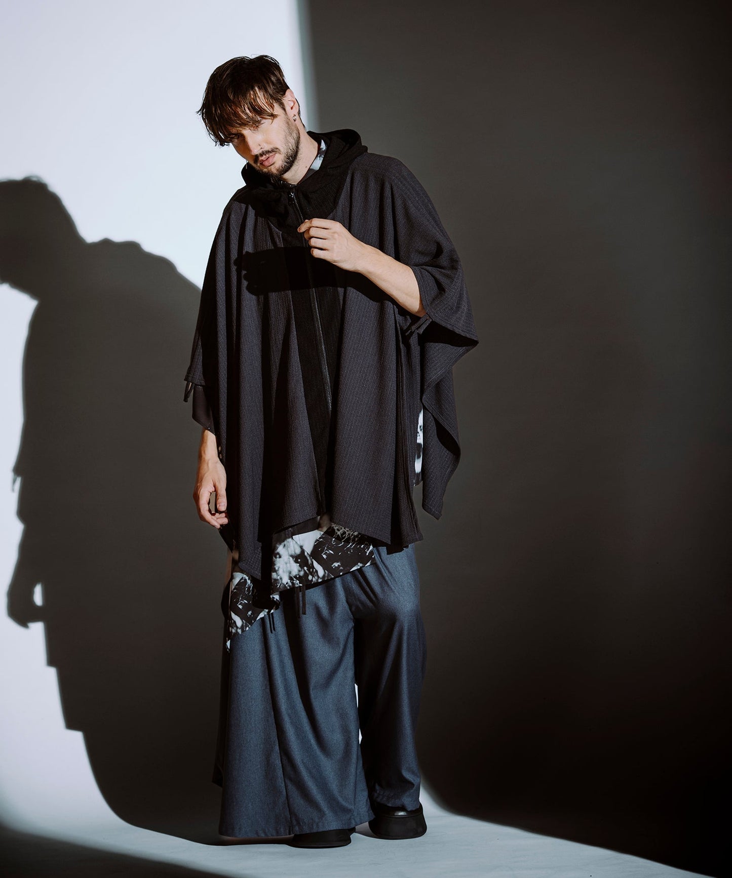 GRAY Model:H182cm
