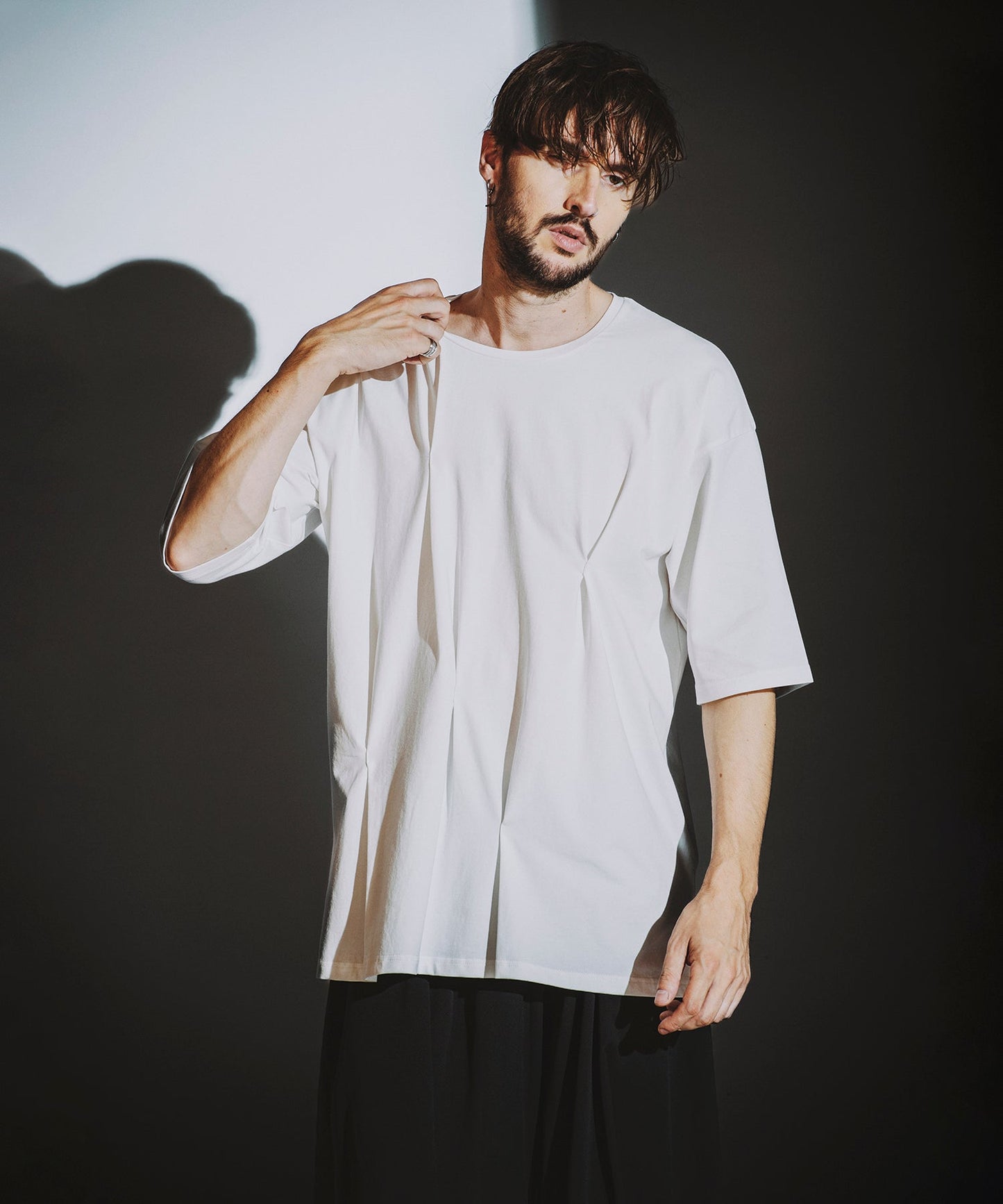 WHITE Model:H182cm
