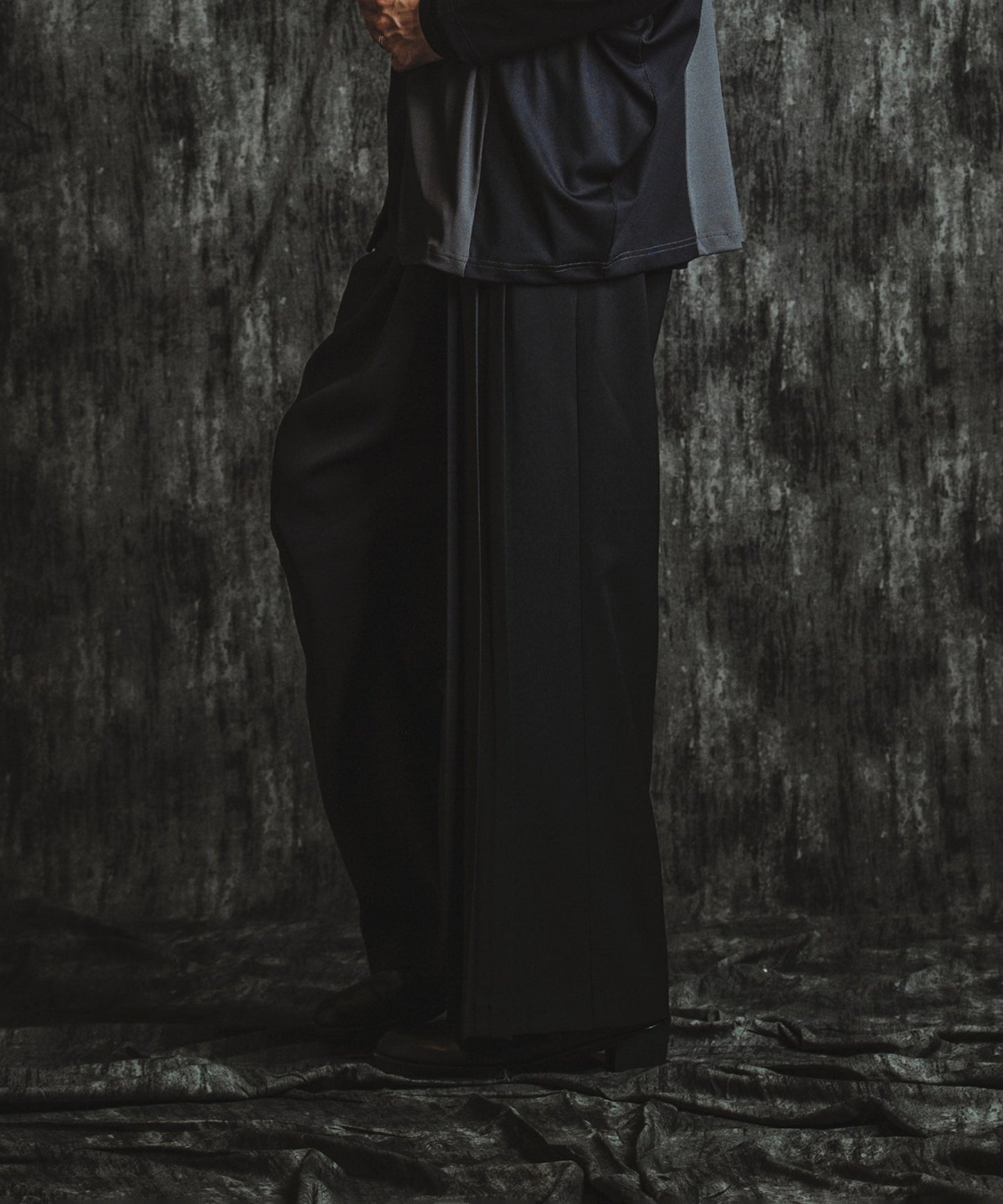 BLACK Model:H182cm
