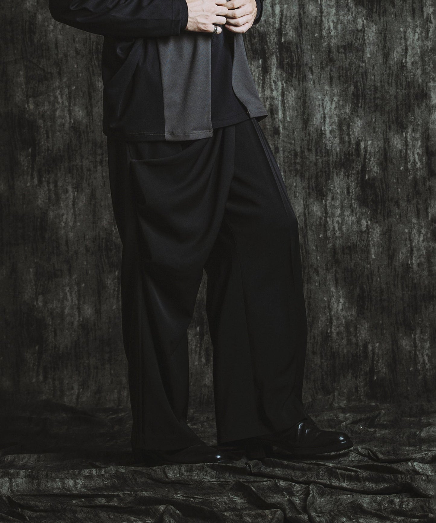 BLACK Model:H182cm
