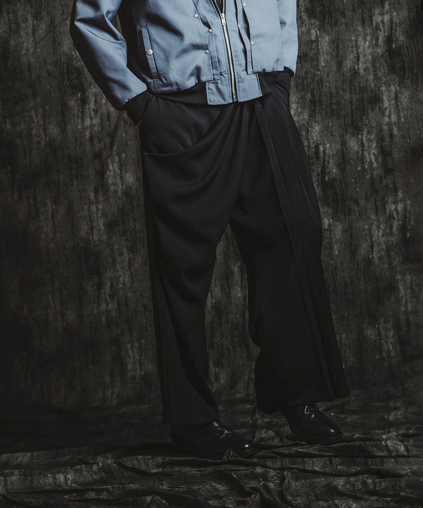 BLACK Model:H182cm