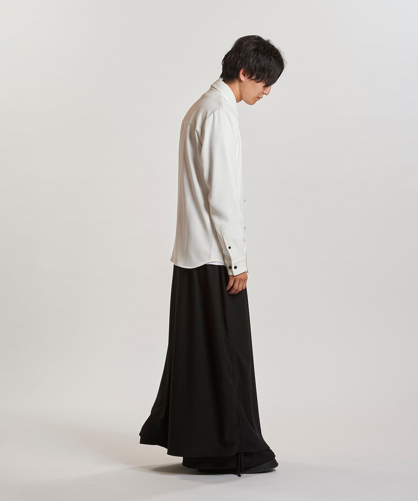 WHITE Model:H169cm
