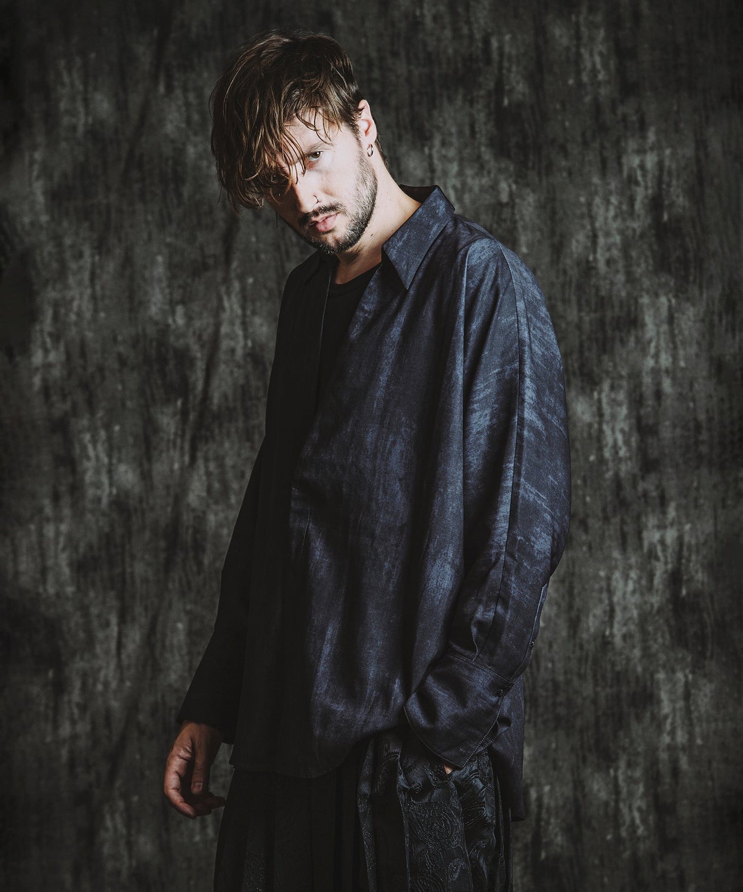 BLACK Model:H182cm