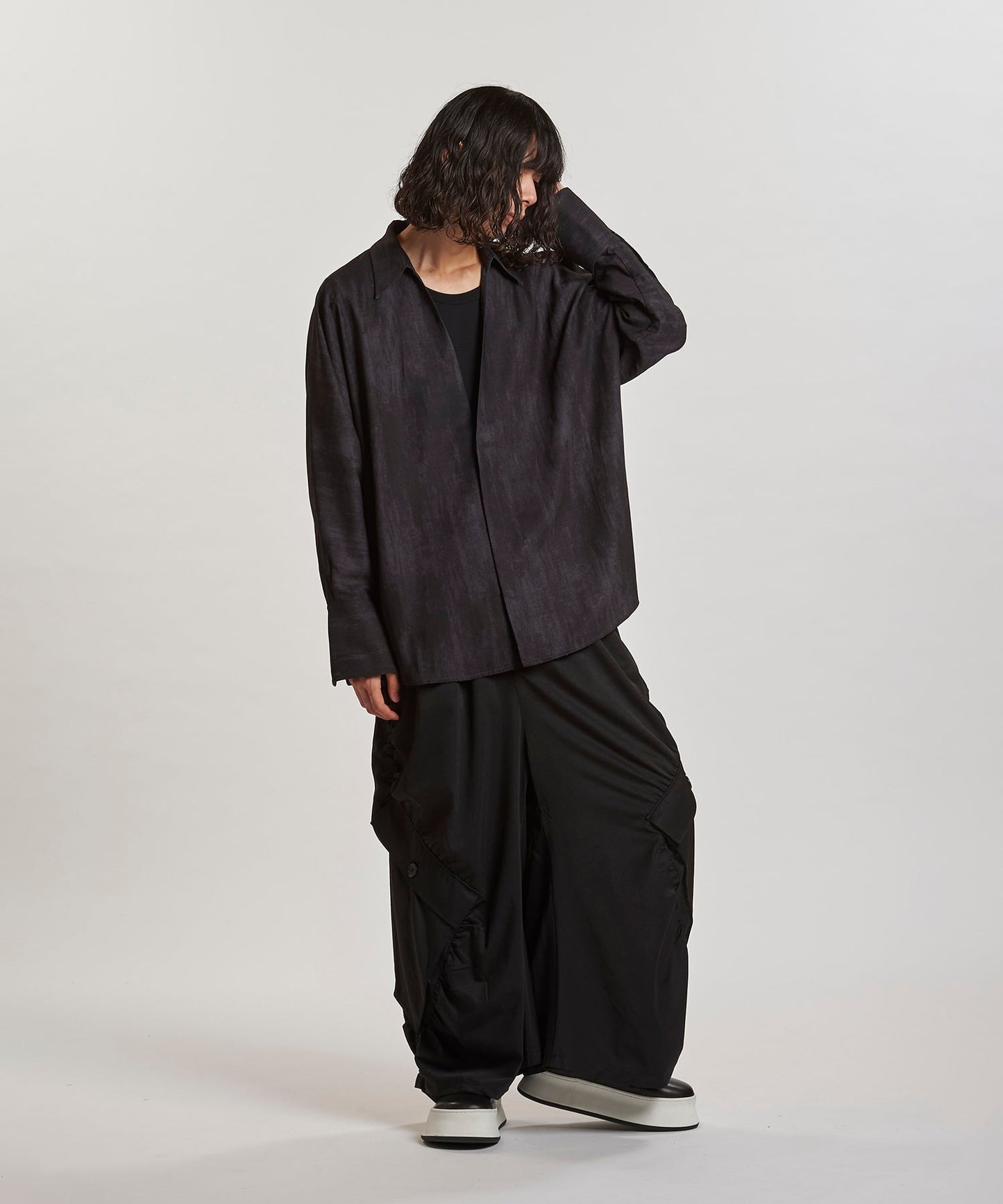 BLACK Model:H180cm
