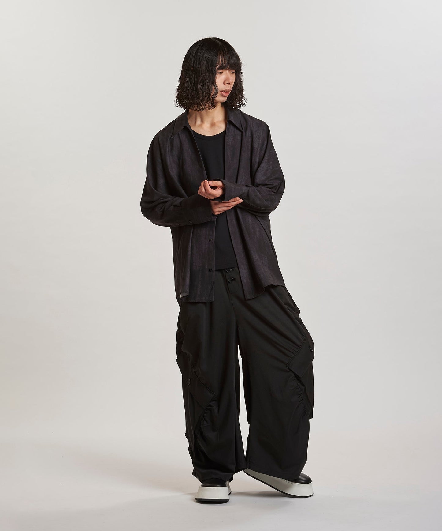 BLACK Model:H180cm