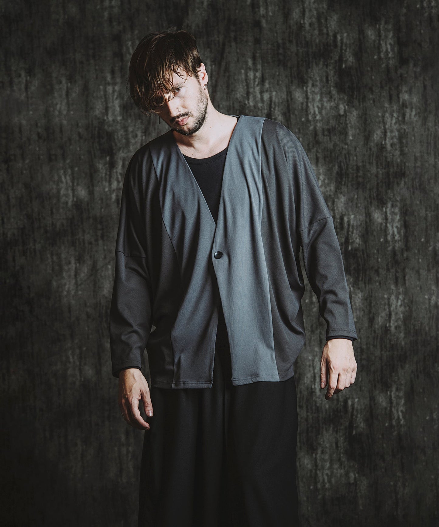 GRAY Model:H182cm