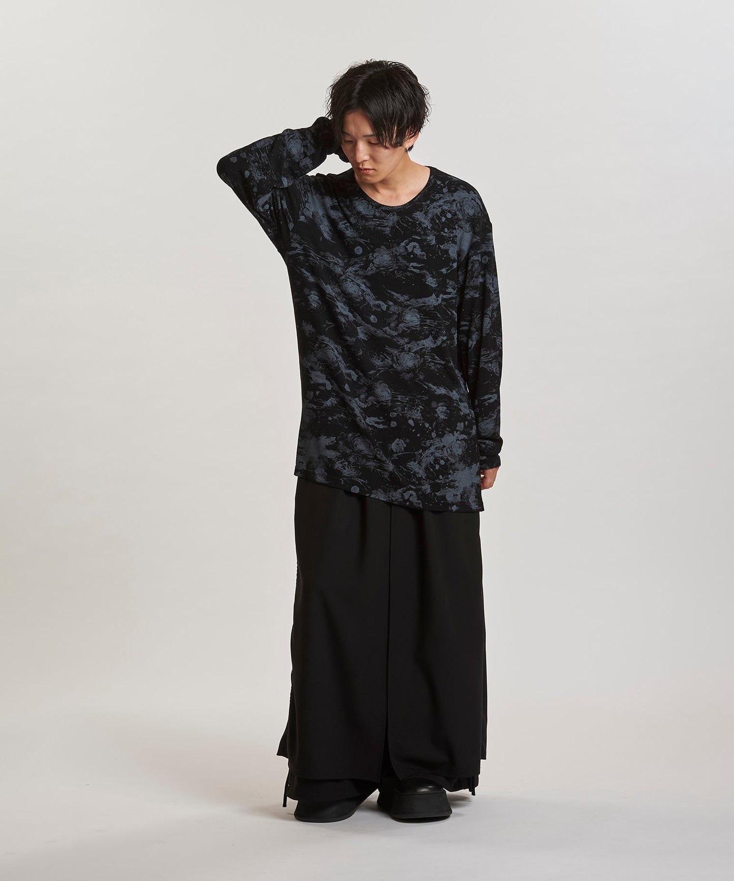 BLACK Model:H169cm
