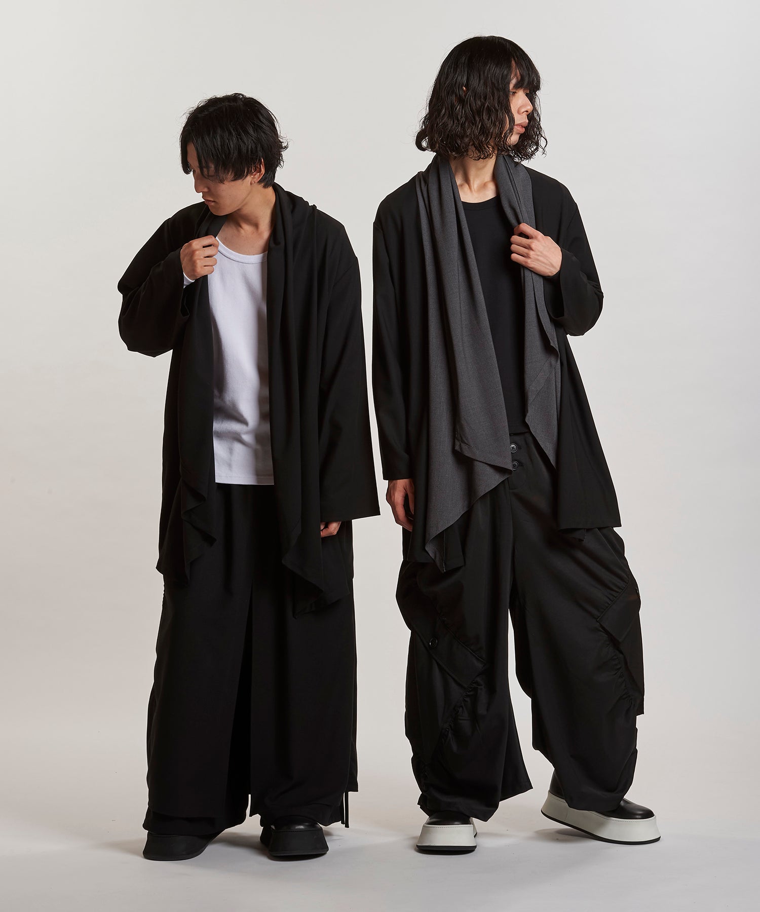 BLACK Model:H169cm / MIX Model:H180cm