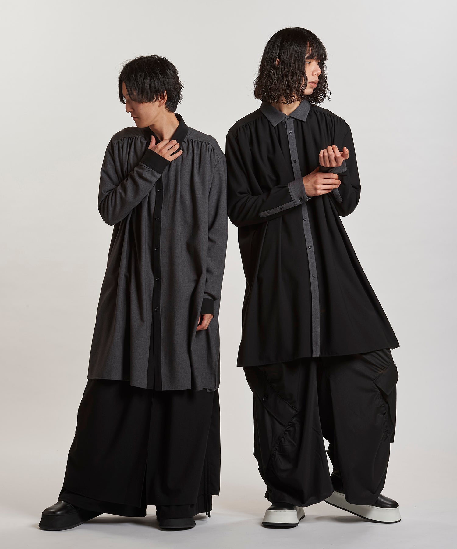 GRAY×BLACK Model:H169cm / BLACK×GRAY Model:H180cm