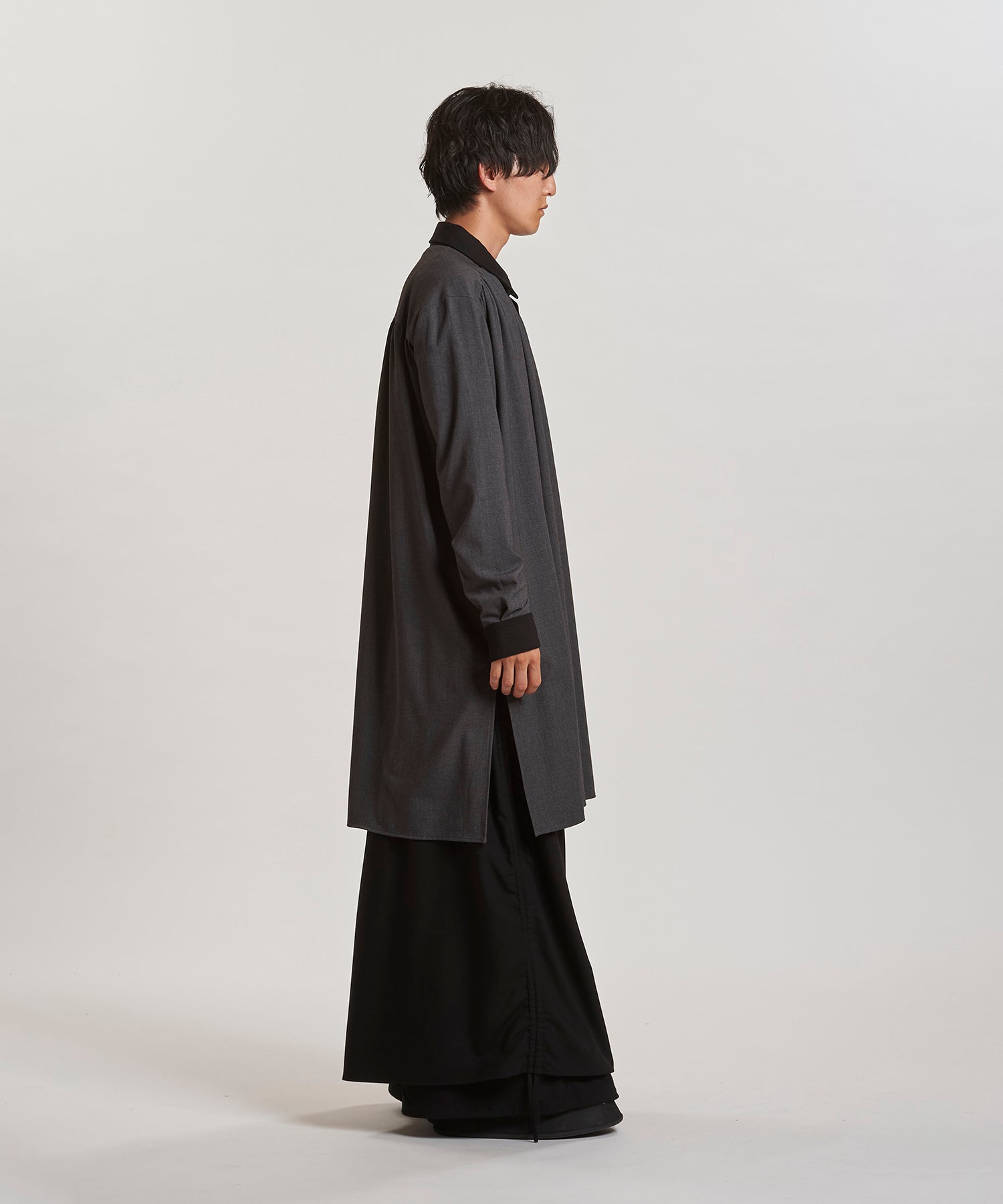 GRAY×BLACK Model:H169cm