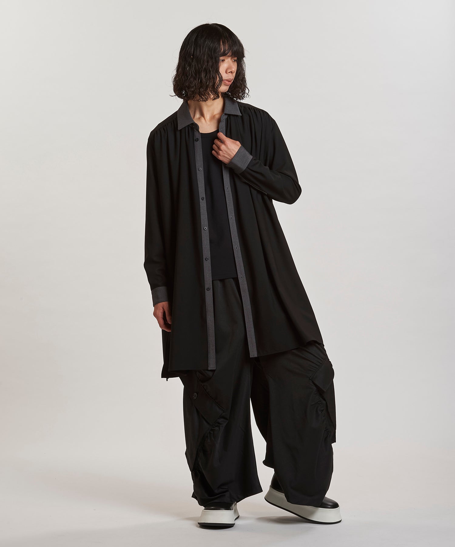 BLACK×GRAY Model:H180cm
