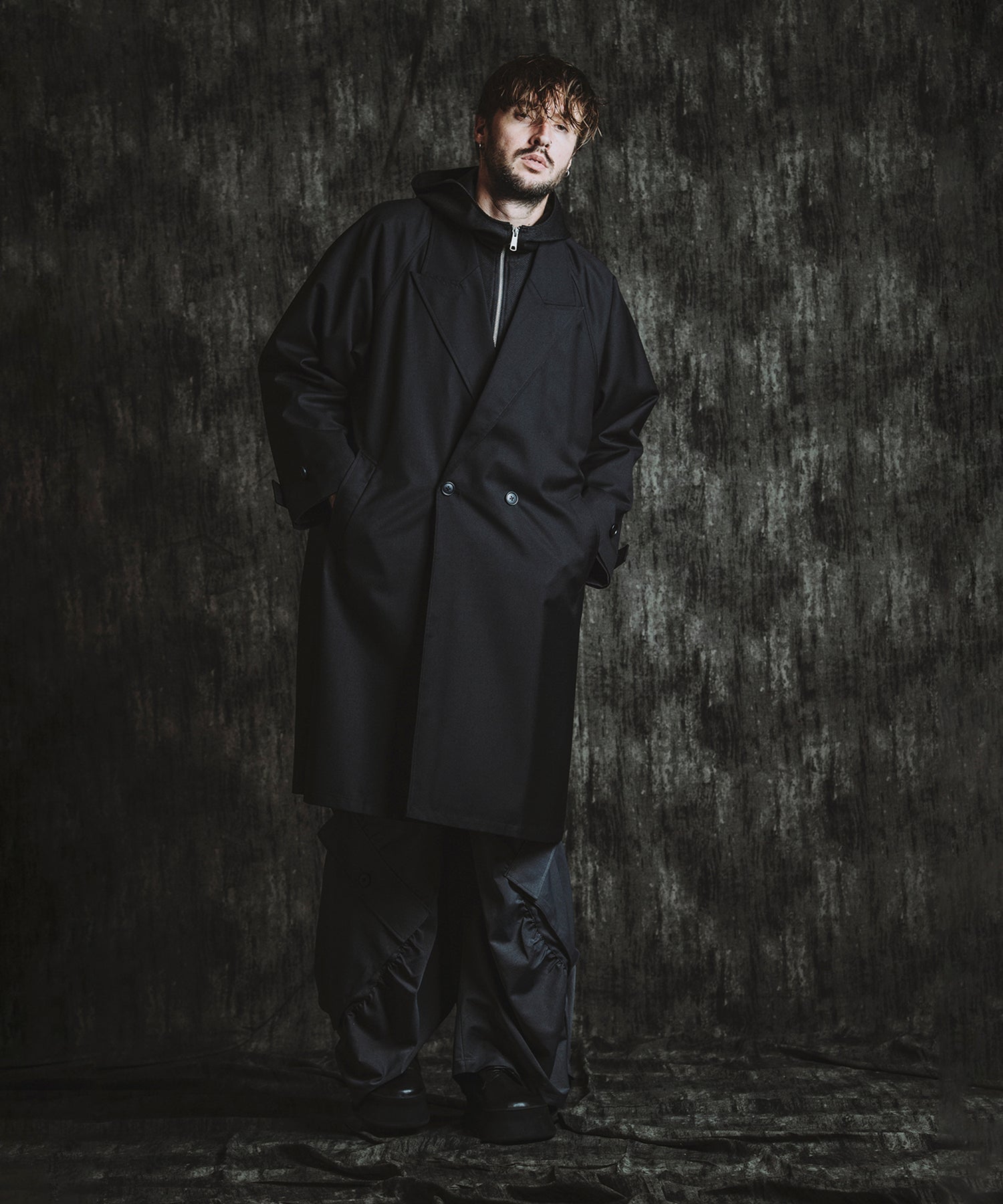 BLACK Model:H182cm
