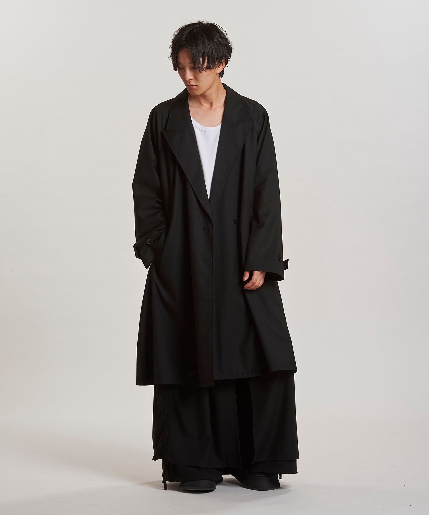 BLACK Model:H169cm