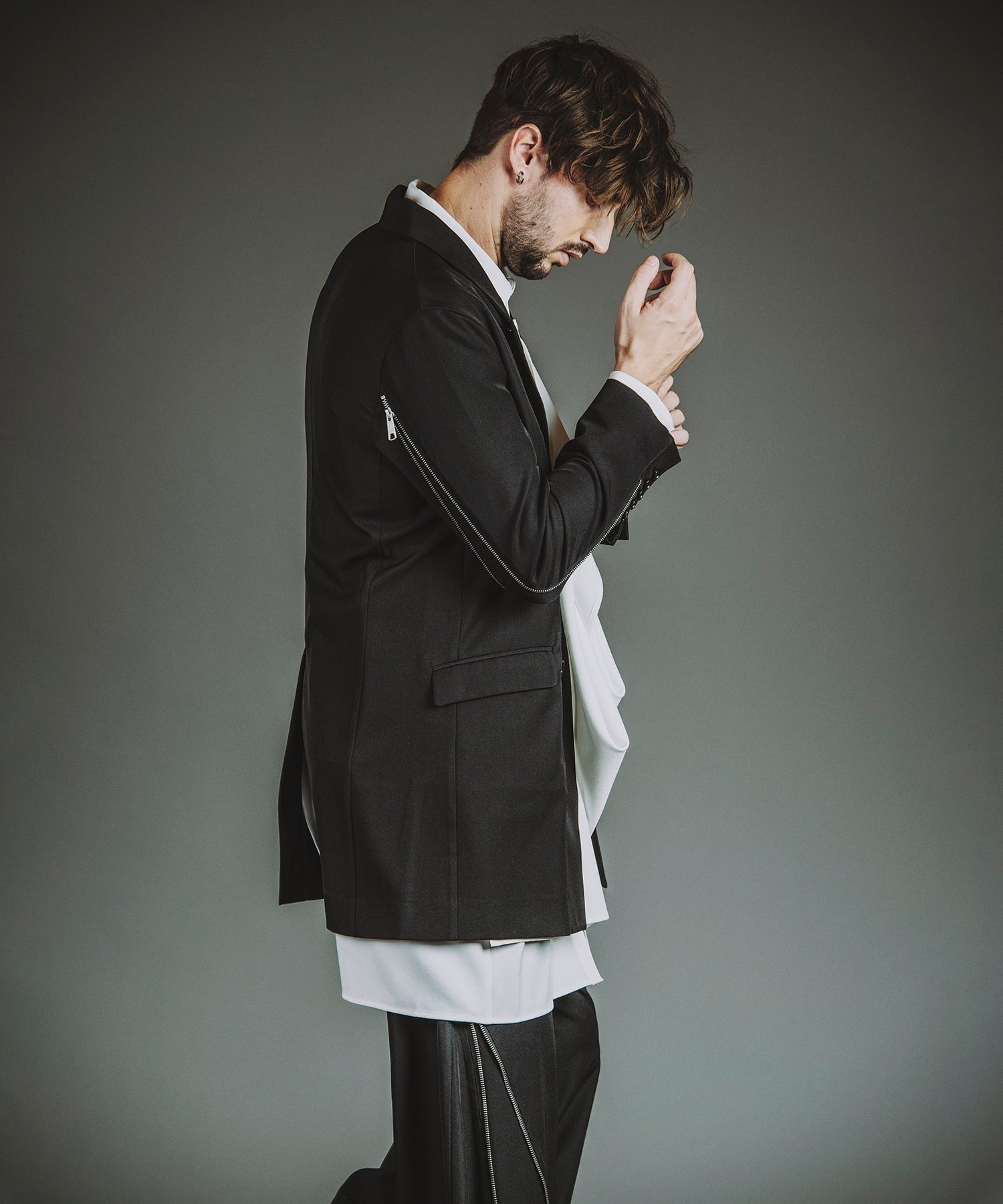 BLACK Model:H182cm