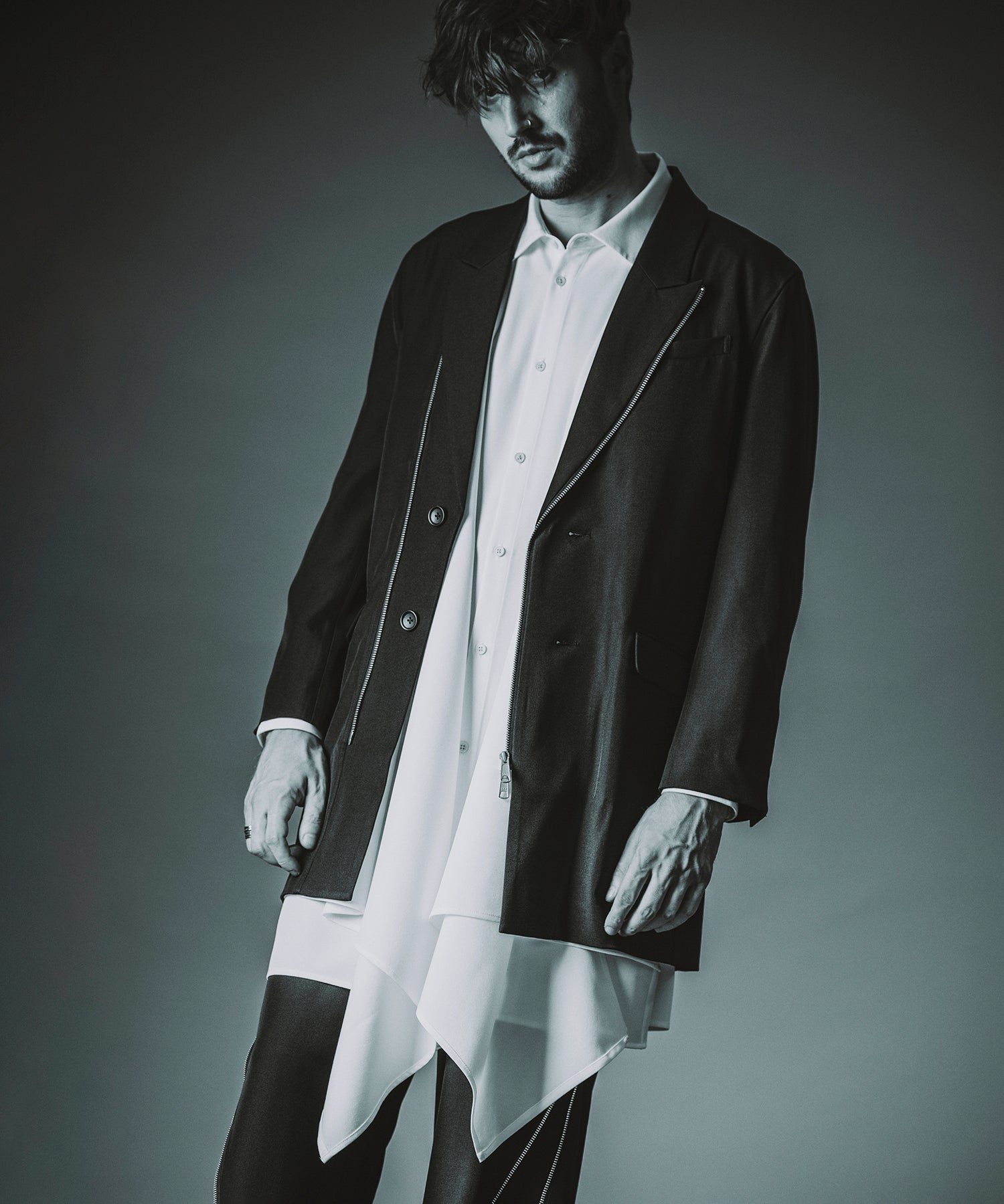 BLACK Model:H182cm