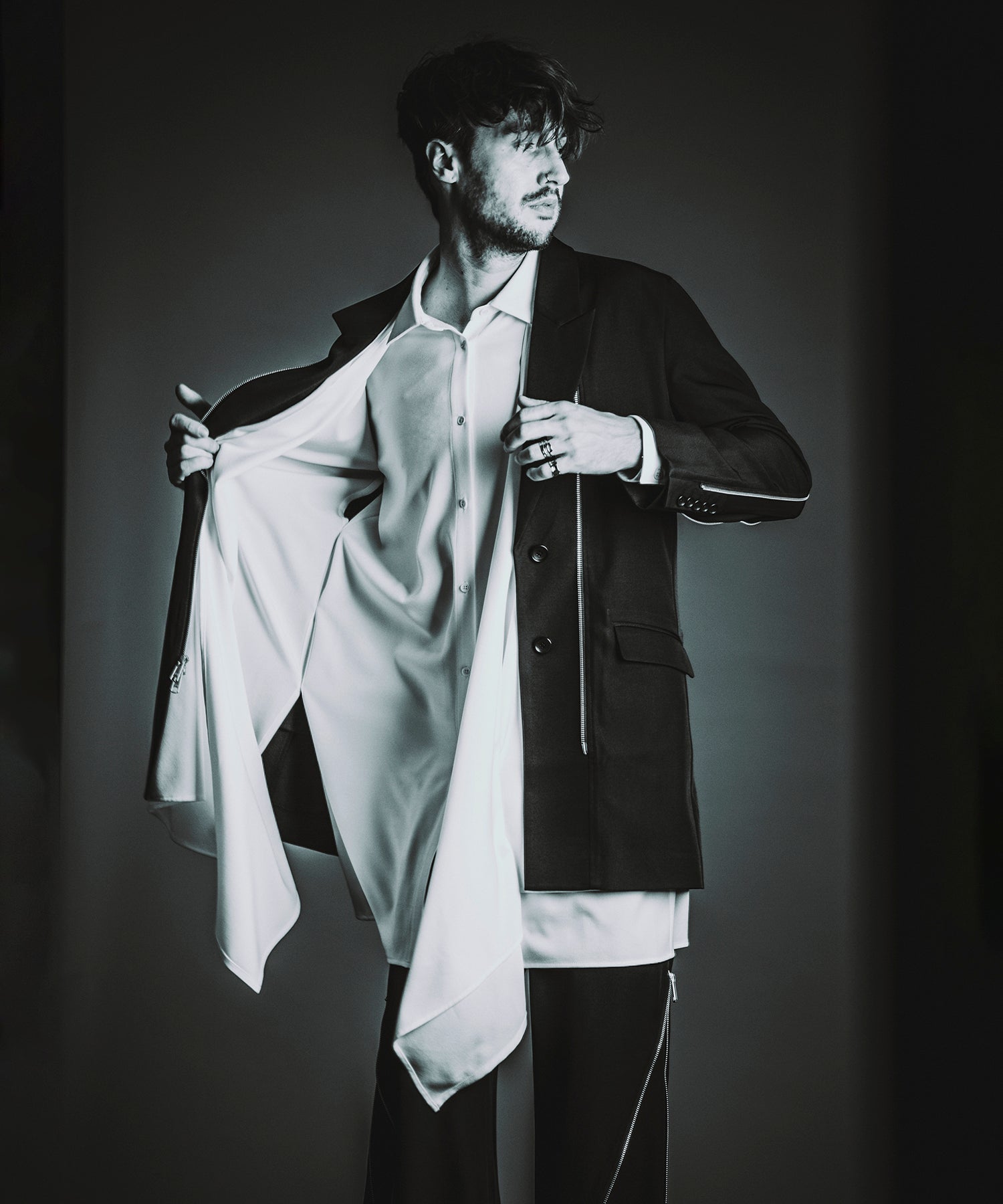 BLACK Model:H182cm