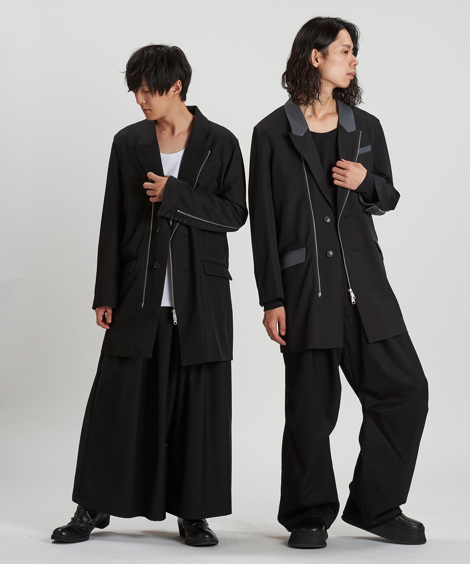 BLACK Model:H169cm / MIX Model:H180cm
