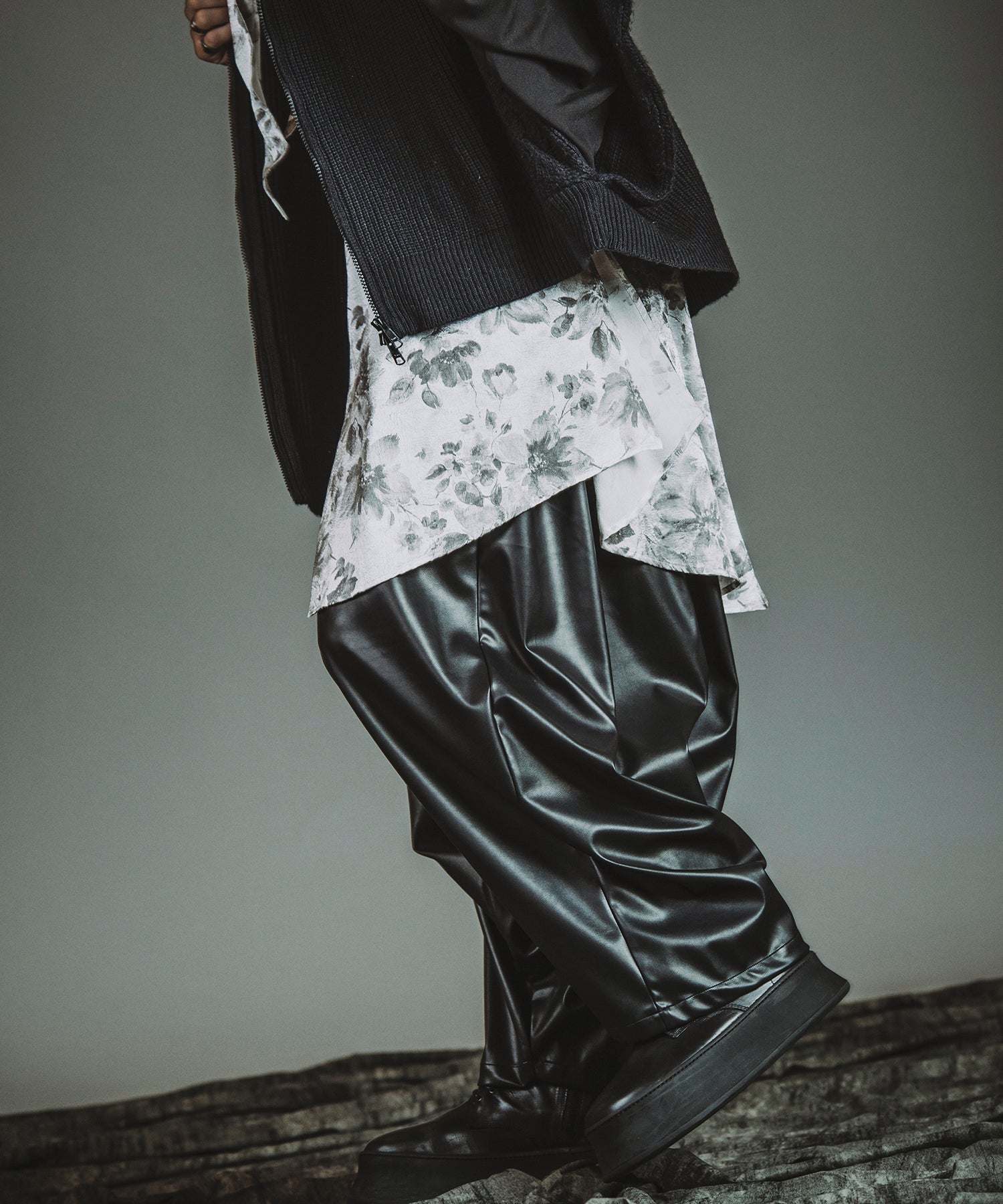 BLACK Model:H182cm