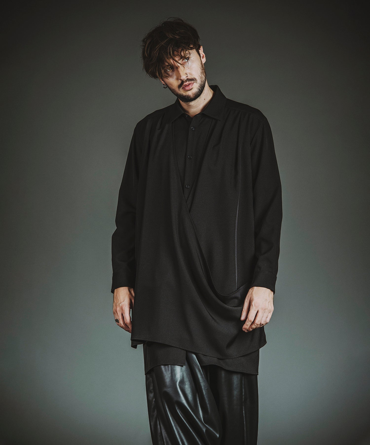 BLACK Model:H182cm