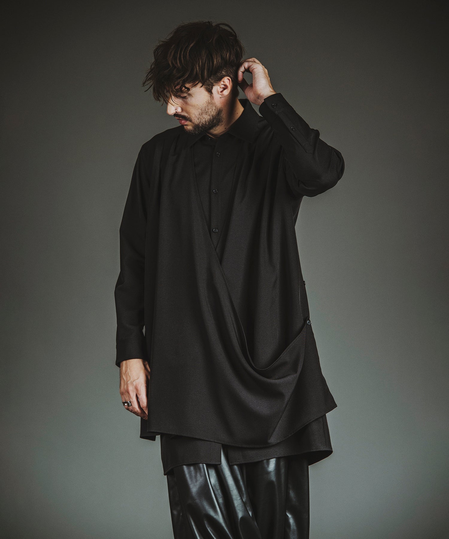 BLACK Model:H182cm
