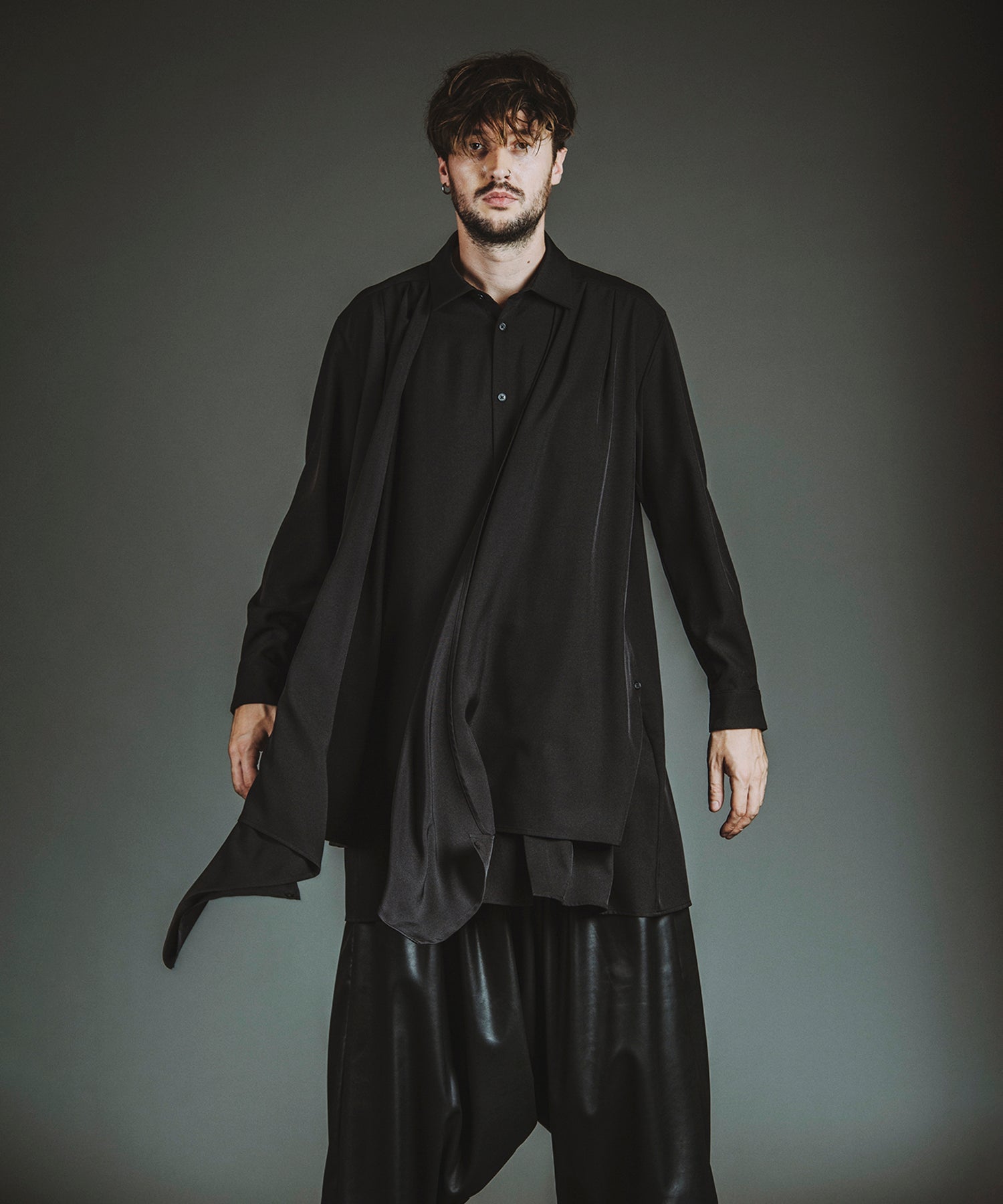 BLACK Model:H182cm