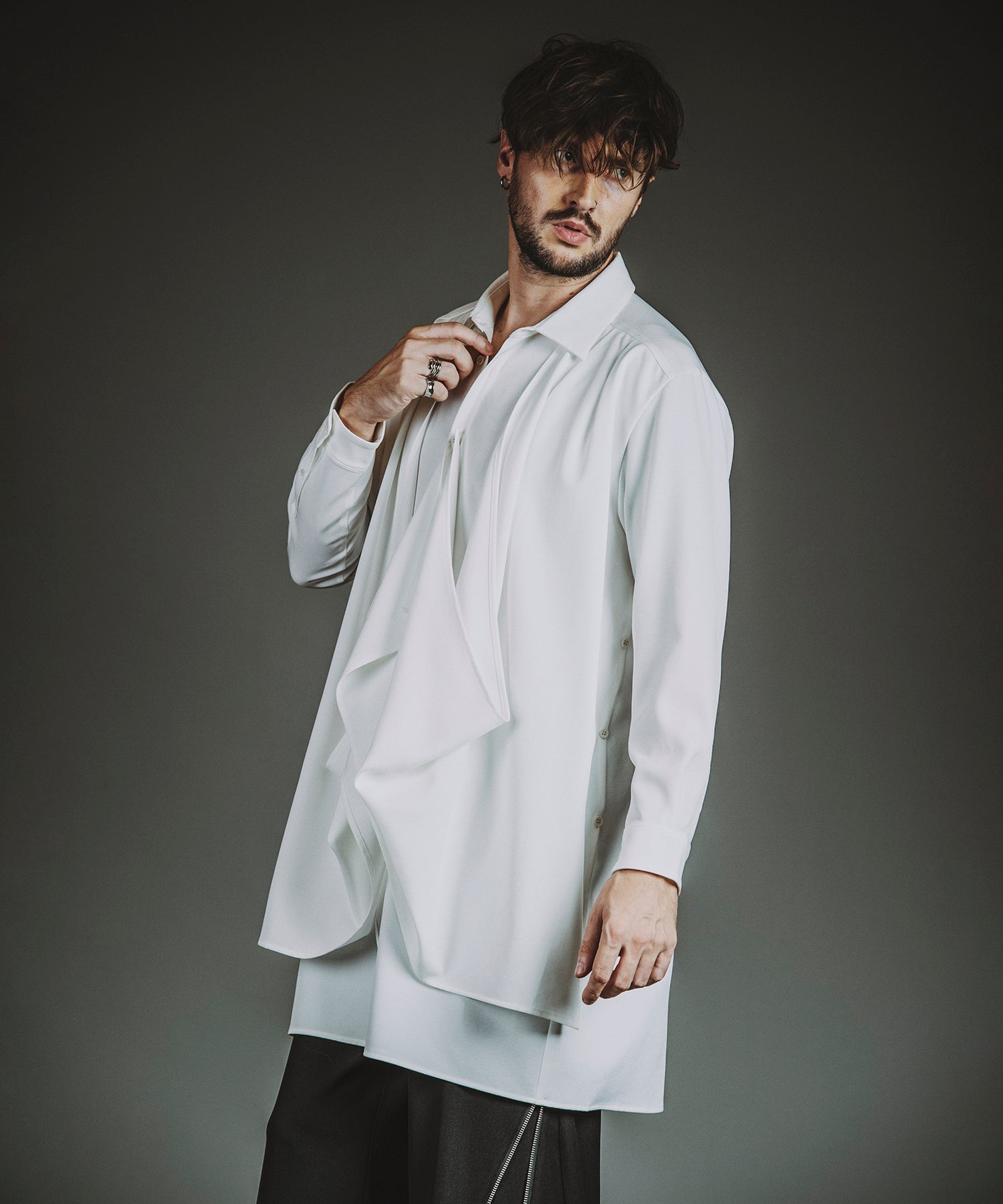 WHITE Model:H182cm