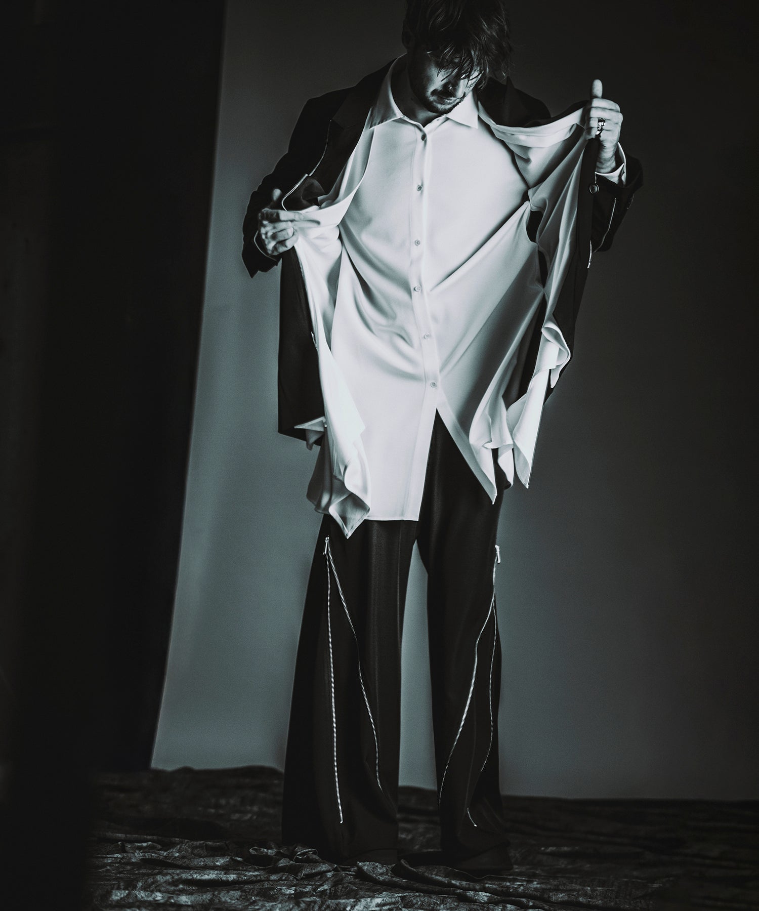 WHITE Model:H182cm