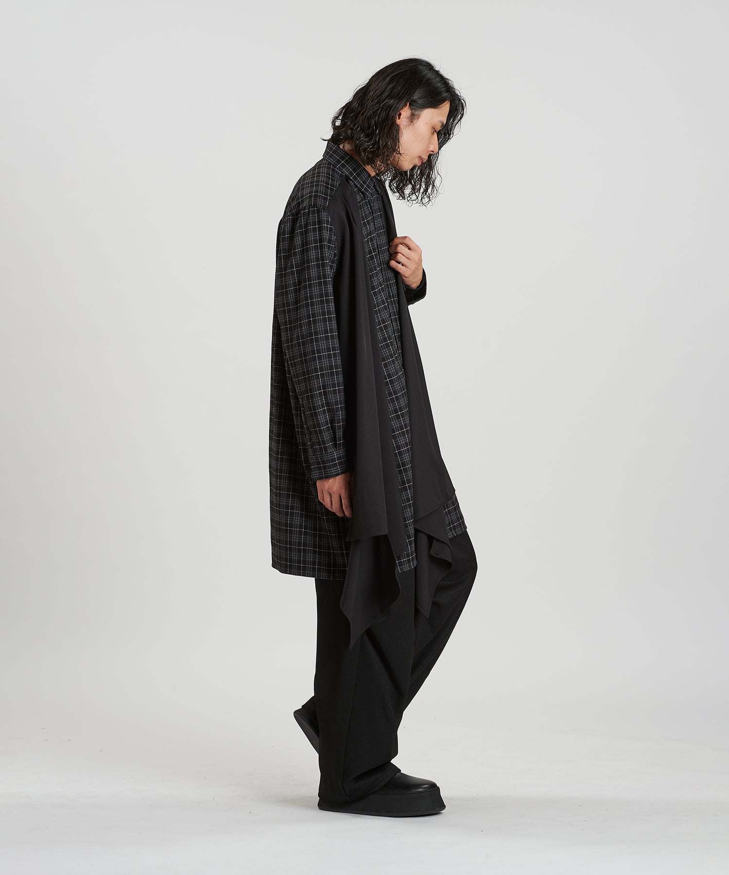 CHECK Model:H180cm