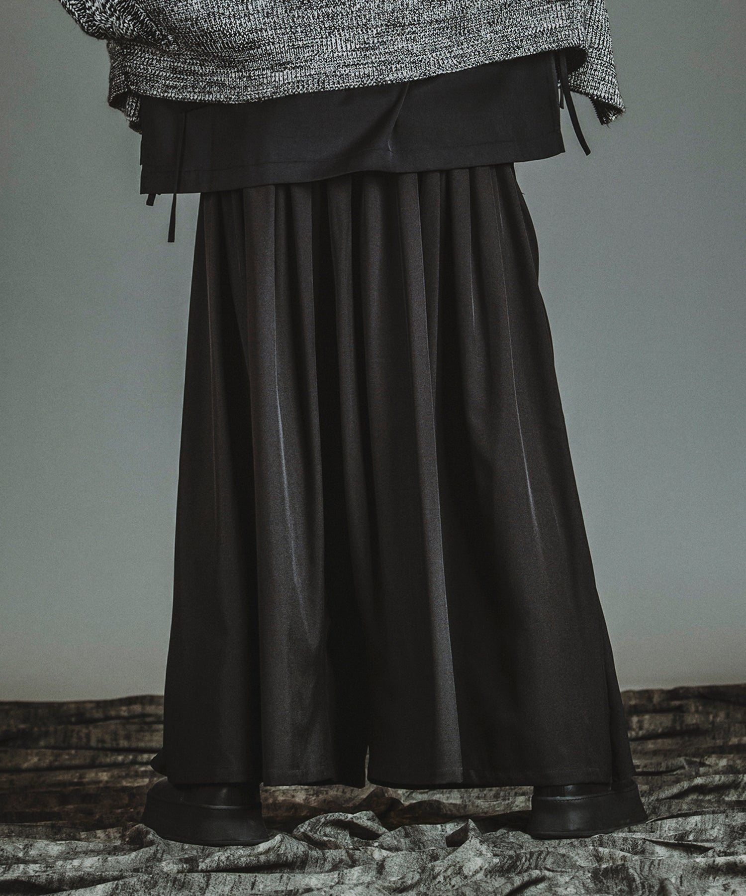 BLACK Model:H182cm