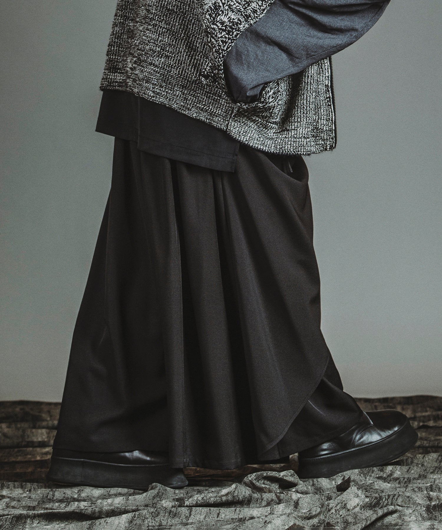 BLACK Model:H182cm