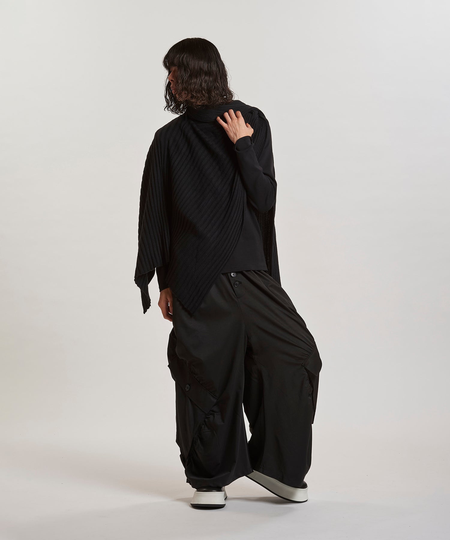 BLACK Model:H180cm