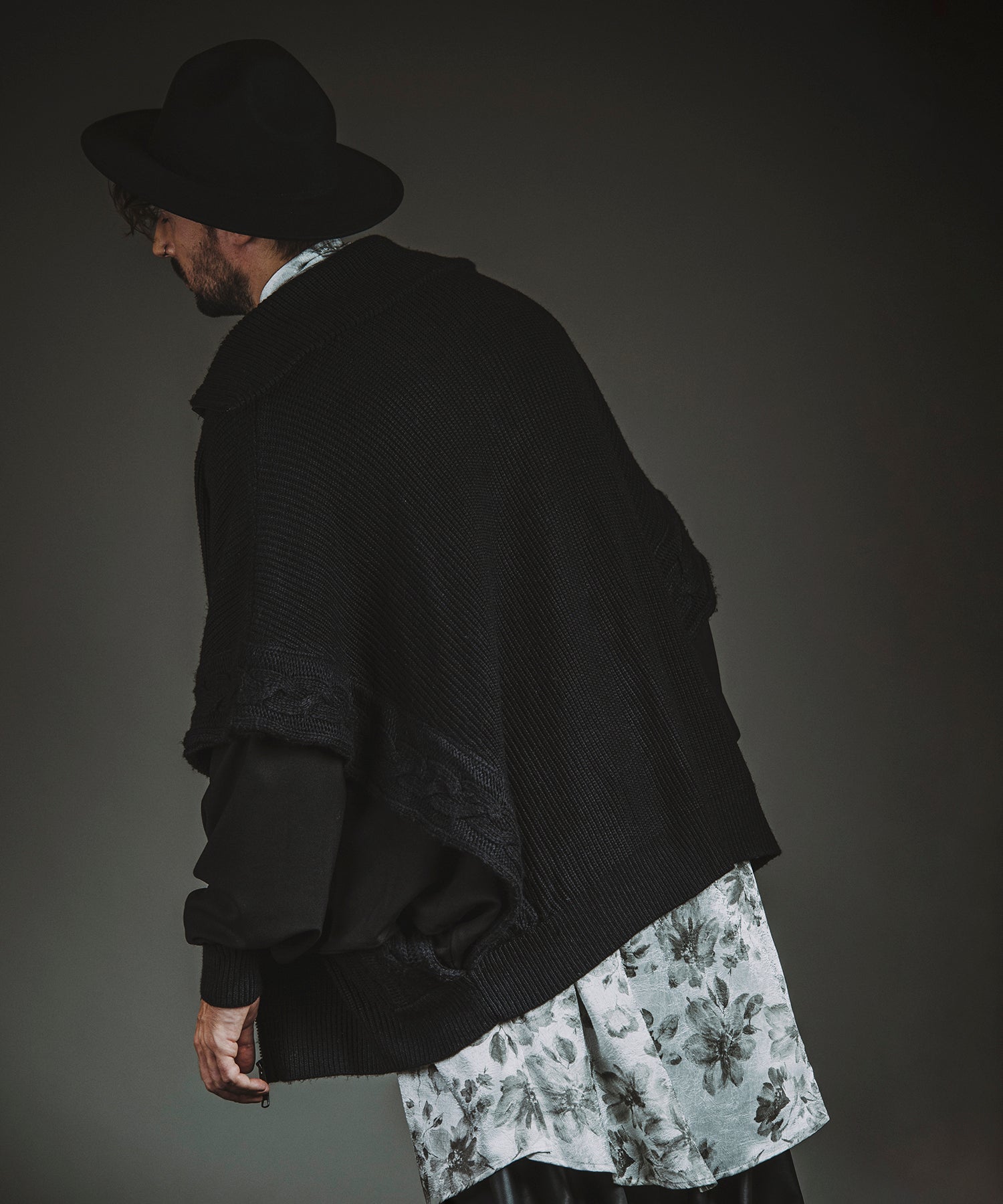 BLACK Model:H182cm