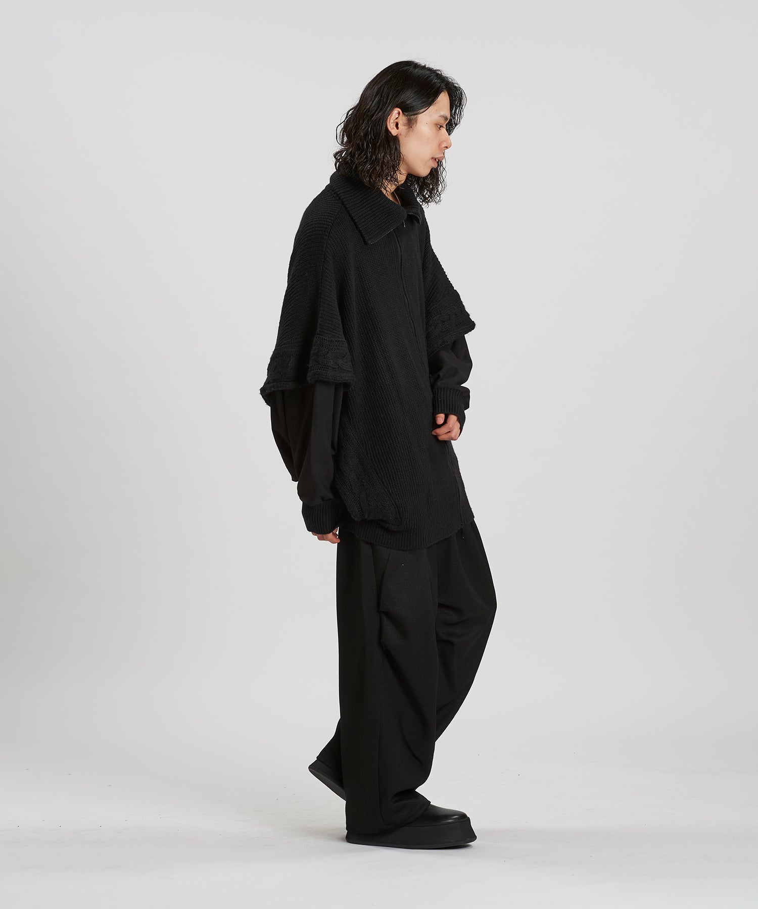 BLACK Model:H180cm