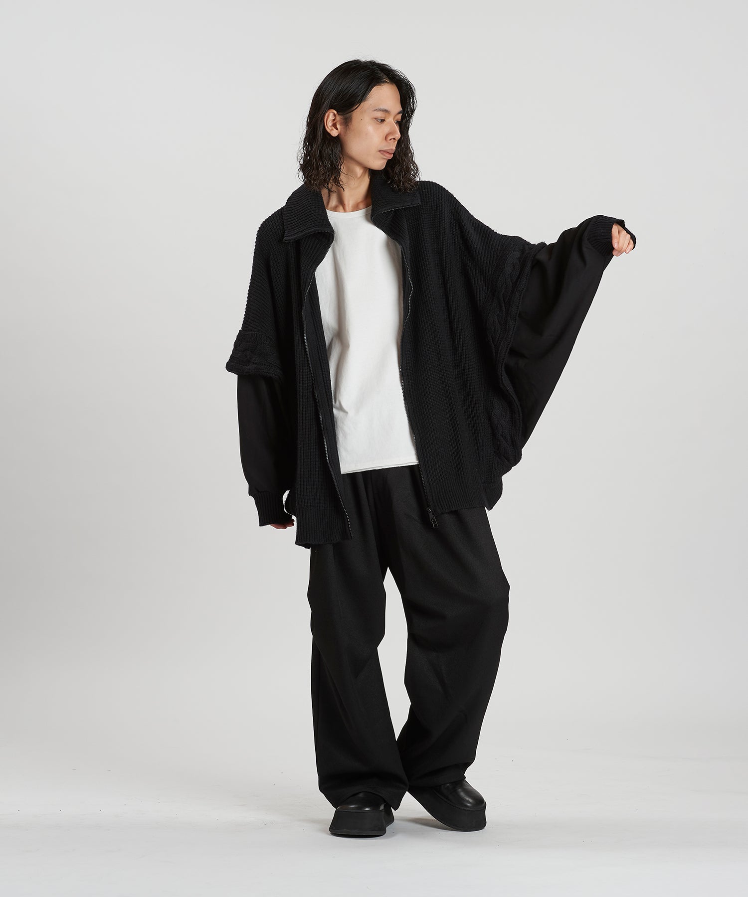 BLACK Model:H180cm