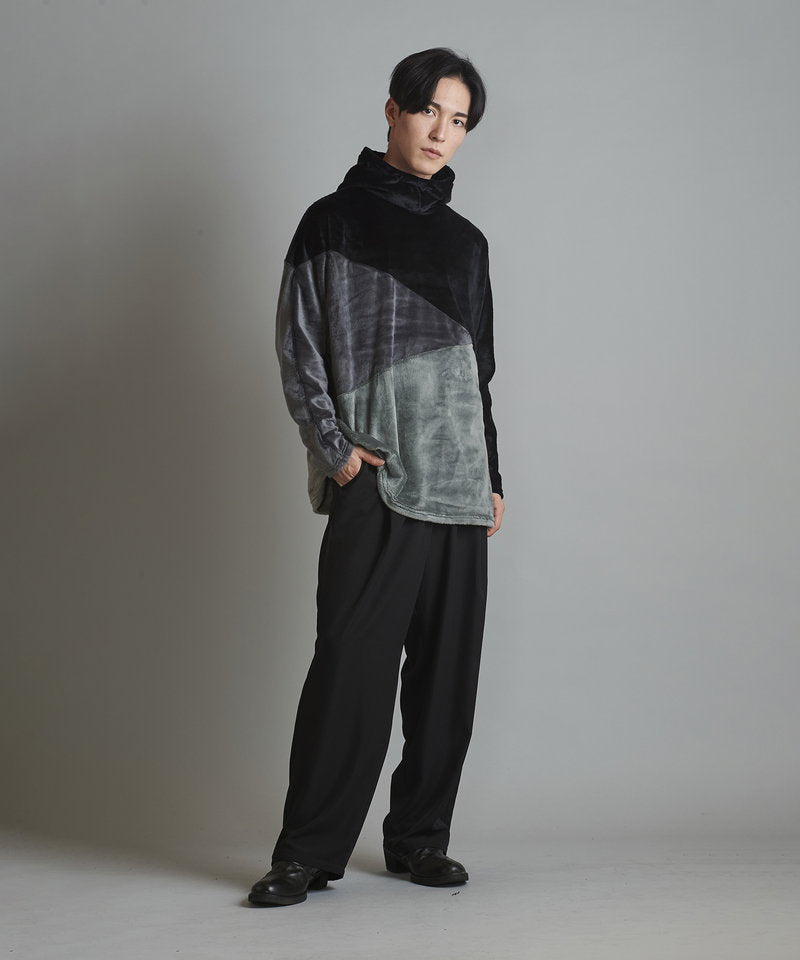 シャギーストレッチボリュームネックパーカ