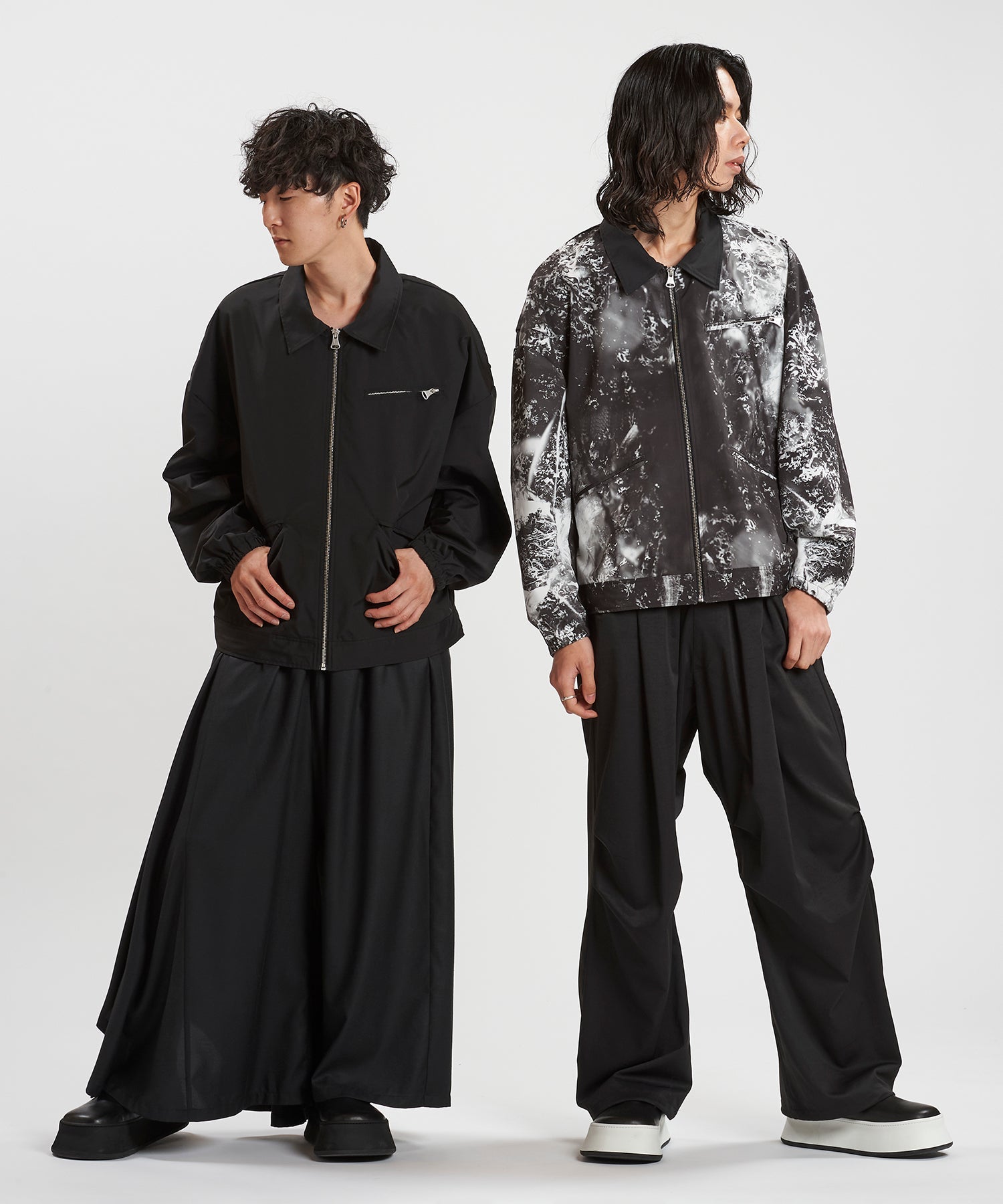 BLACK Model:H169cm / PATTERN1 Model:H180cm
