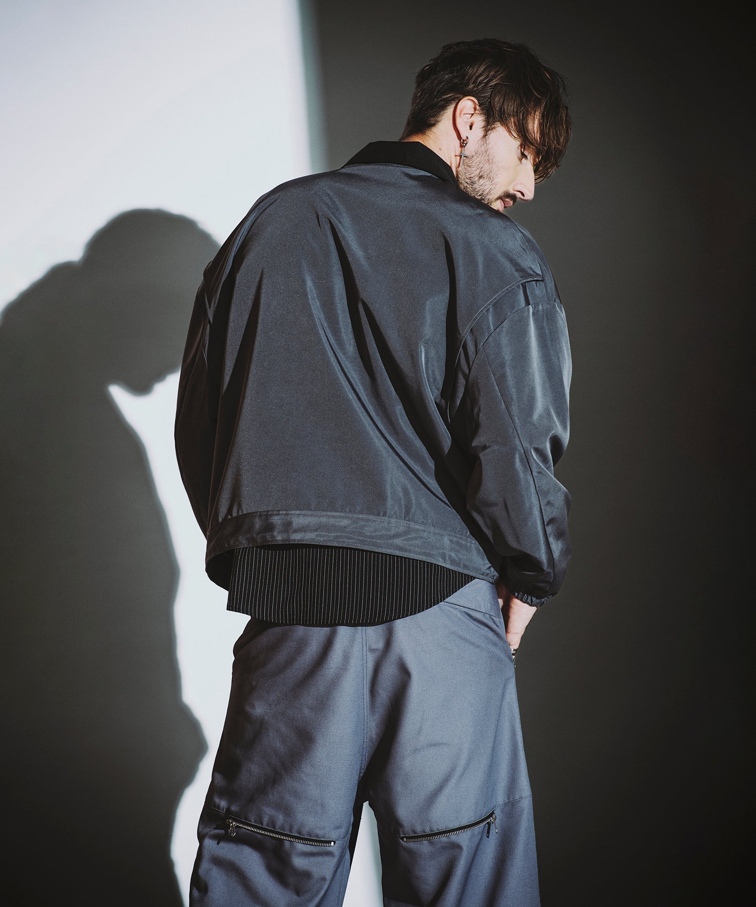 GRAY Model:H182cm