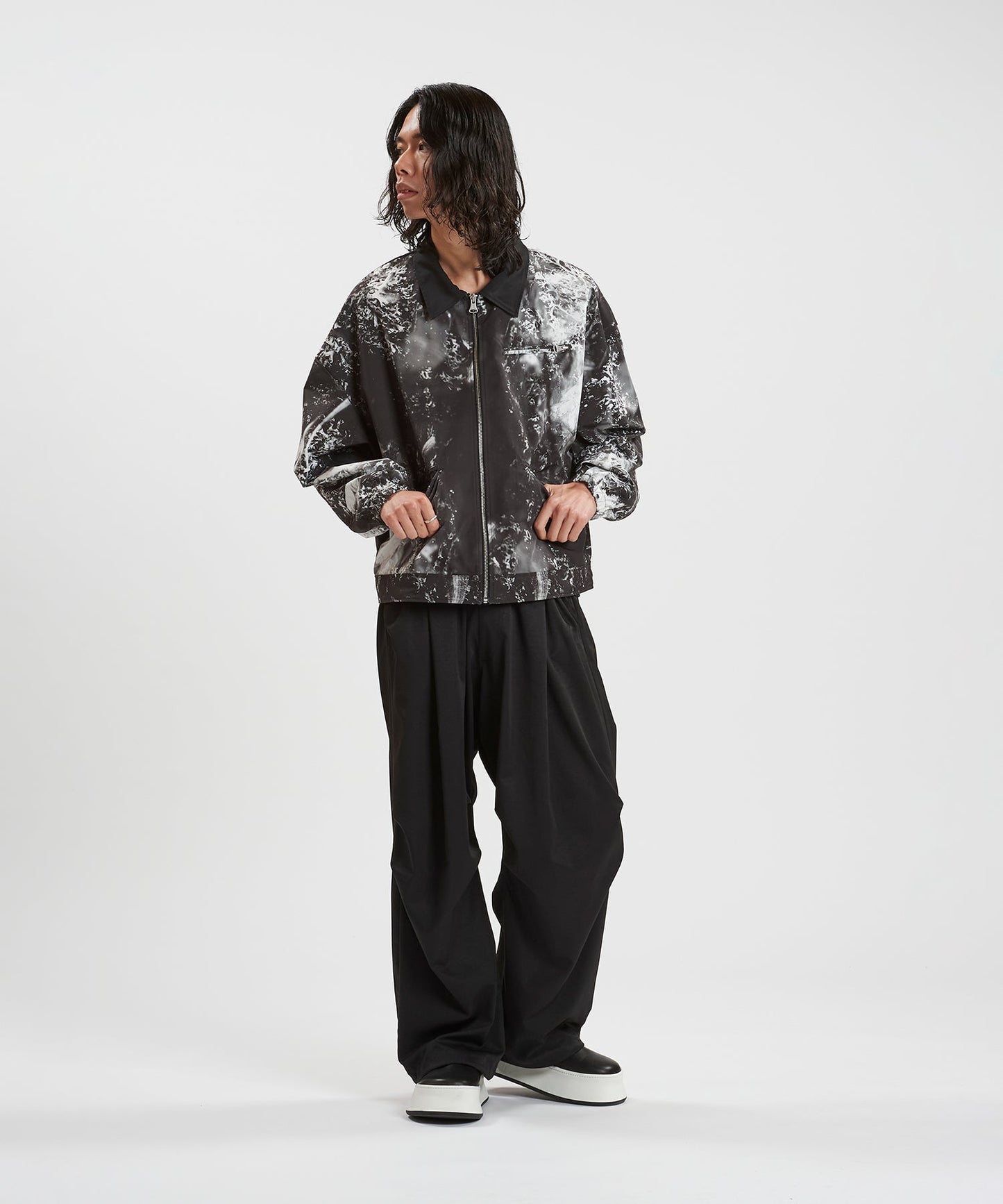 PATTERN1 Model:H180cm