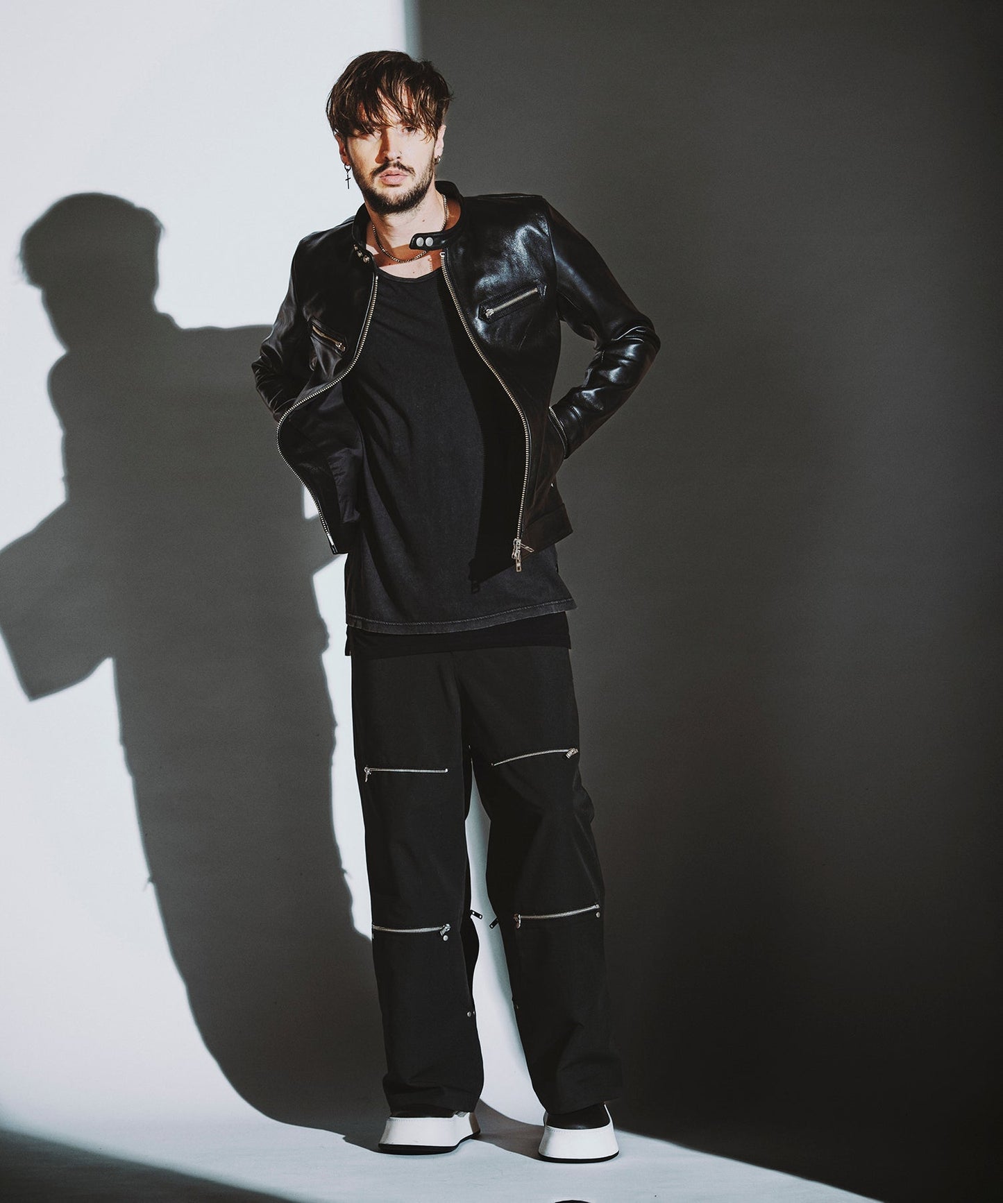 BLACK Model:H182cm
