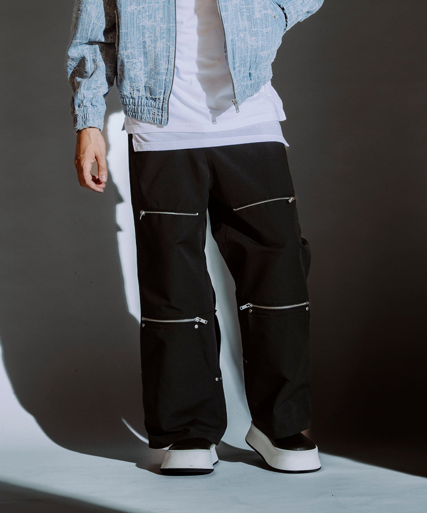 BLACK Model:H182cm