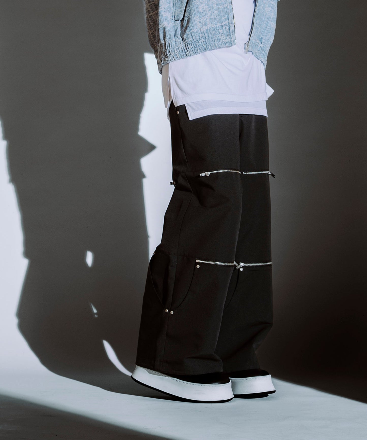 BLACK Model:H182cm