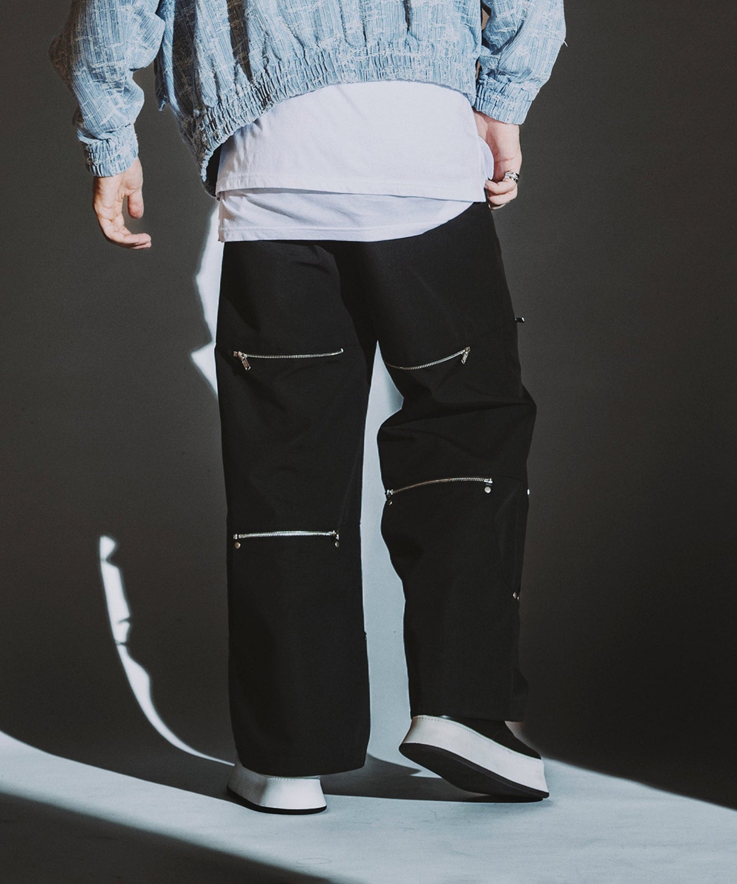 BLACK Model:H182cm