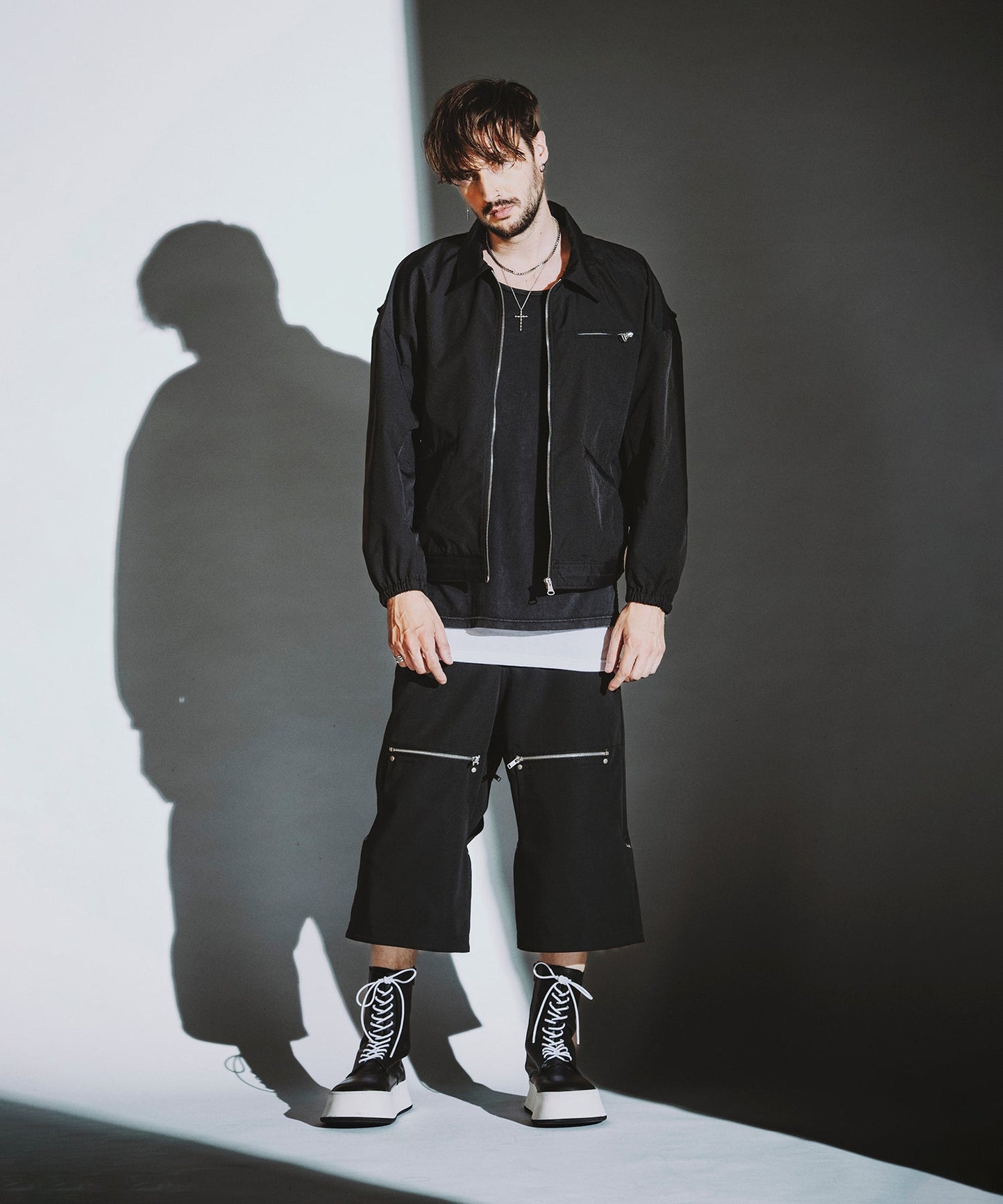 BLACK Model:H182cm