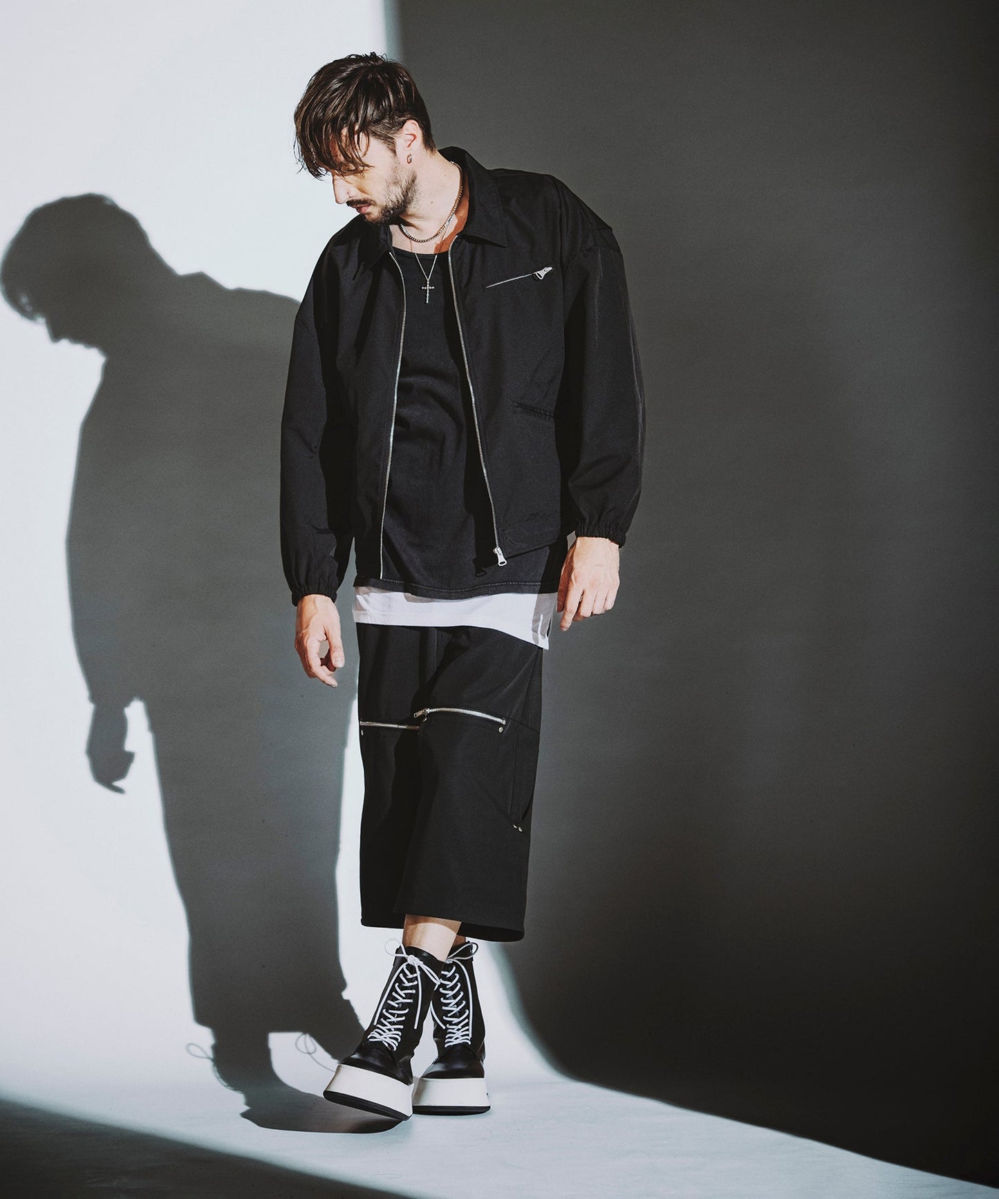 BLACK Model:H182cm